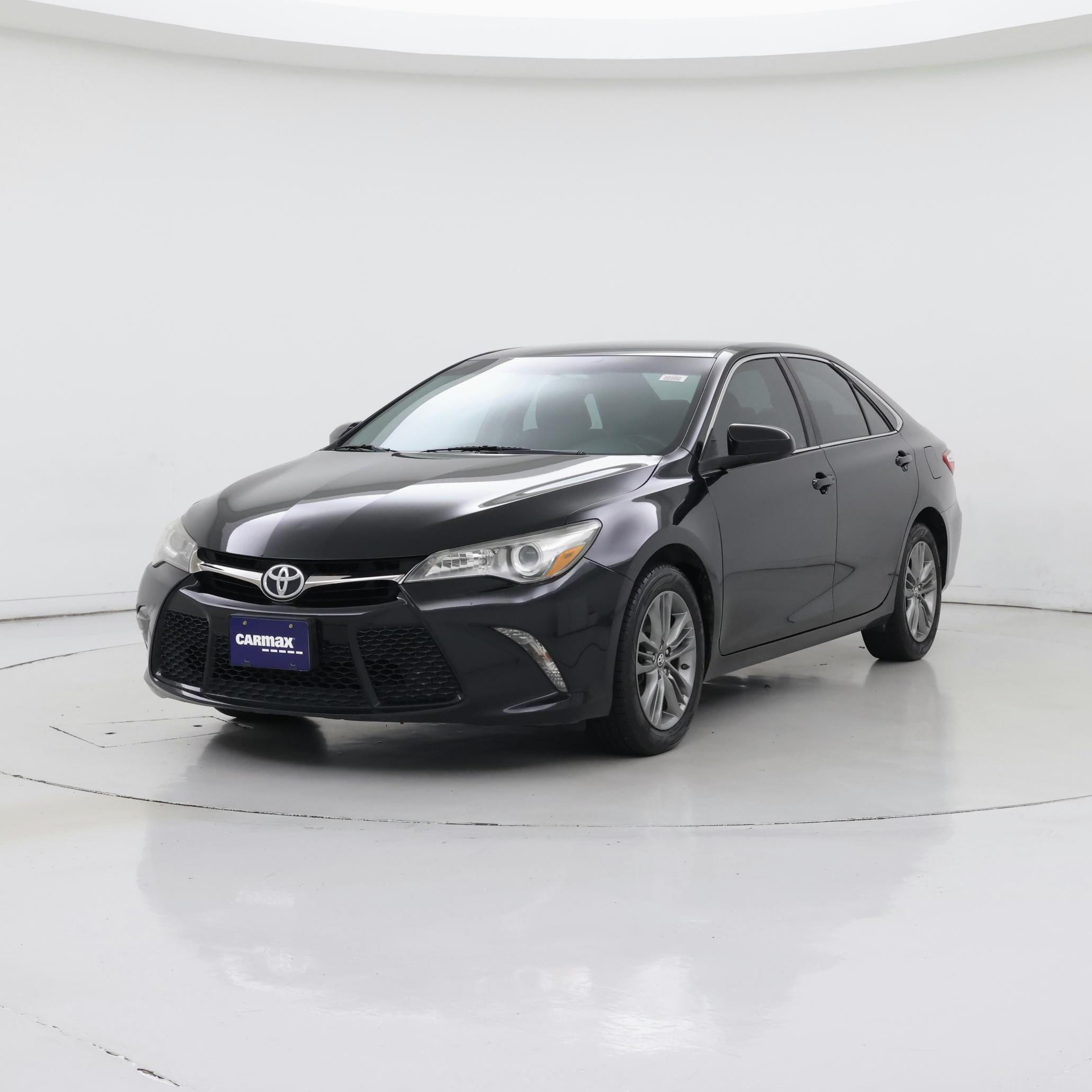 Thumbnail: 2017 Toyota Camry - 4