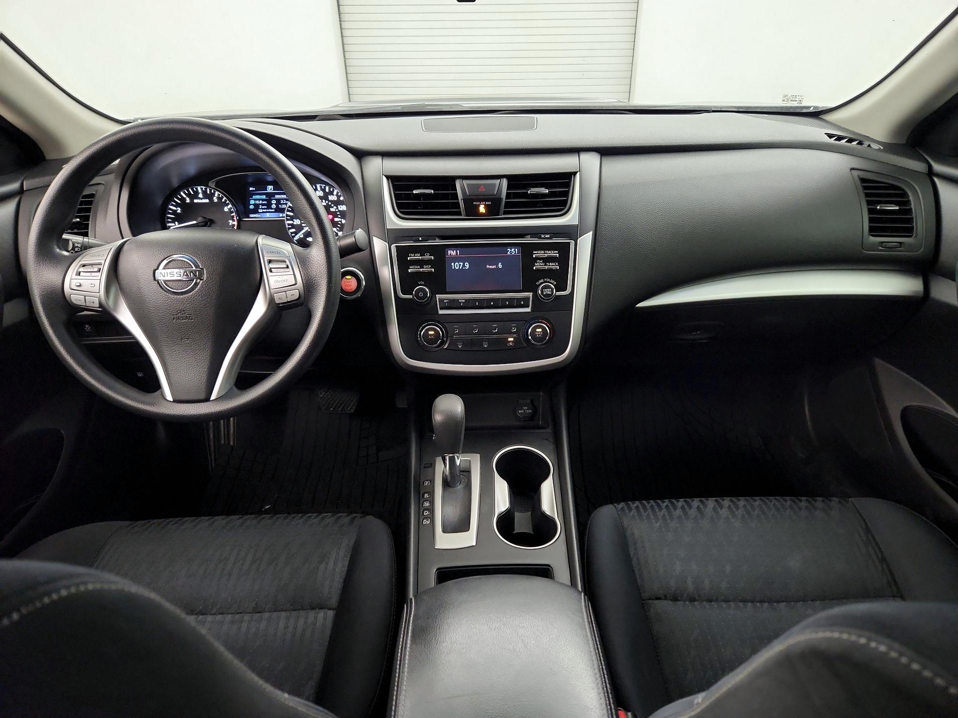 Thumbnail: 2018 Nissan Altima - 9