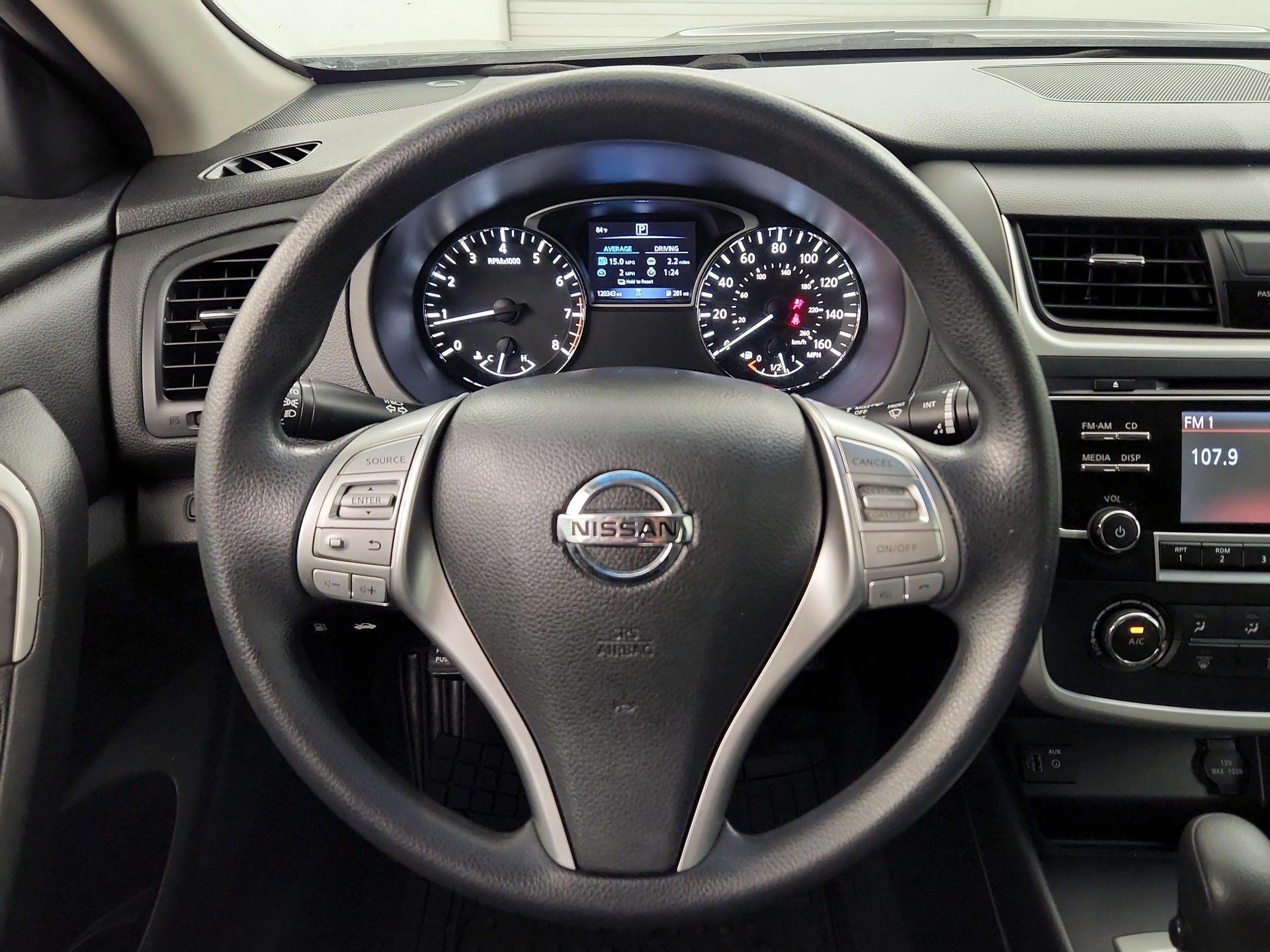 Thumbnail: 2018 Nissan Altima - 10