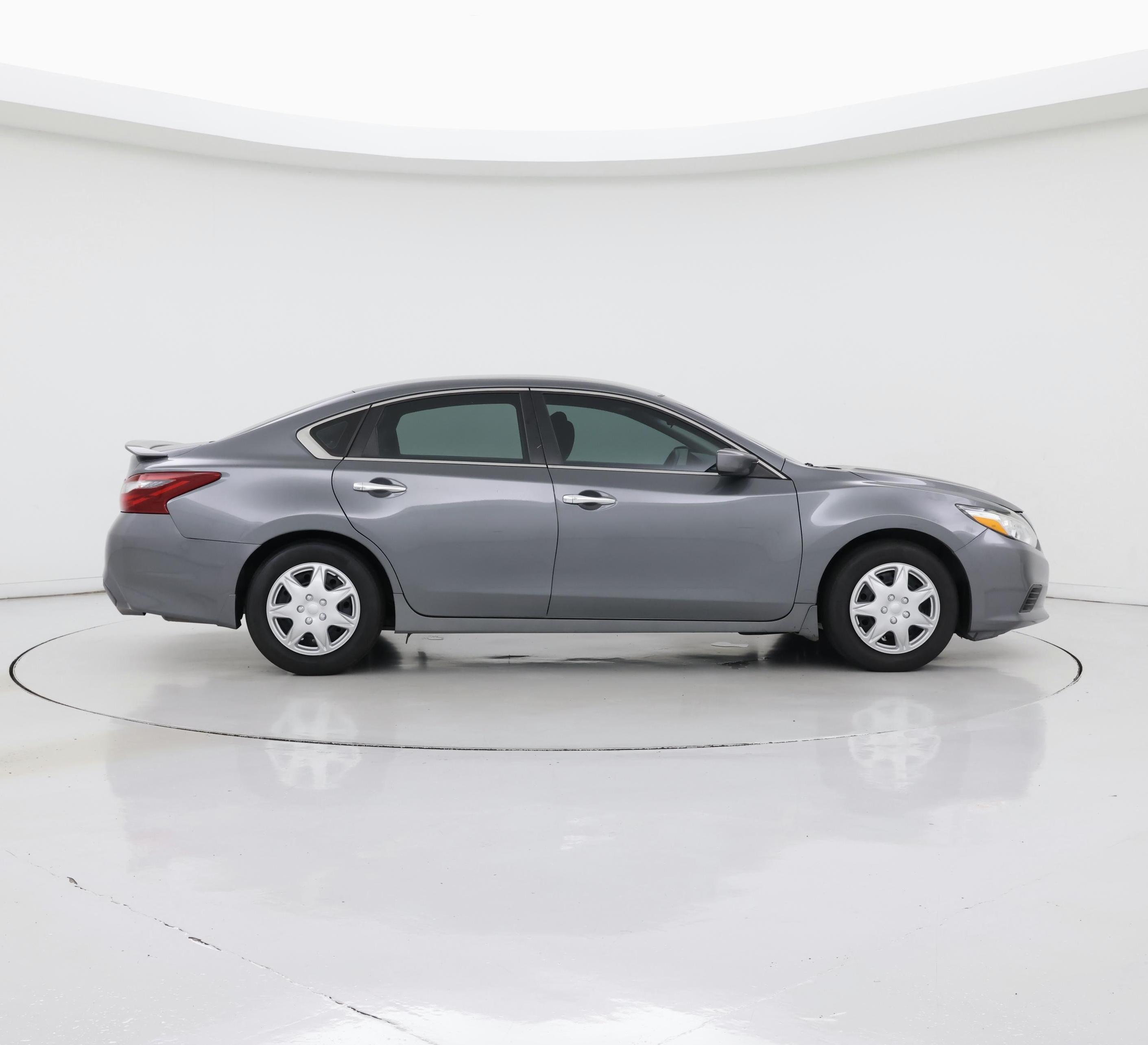 Thumbnail: 2018 Nissan Altima - 7