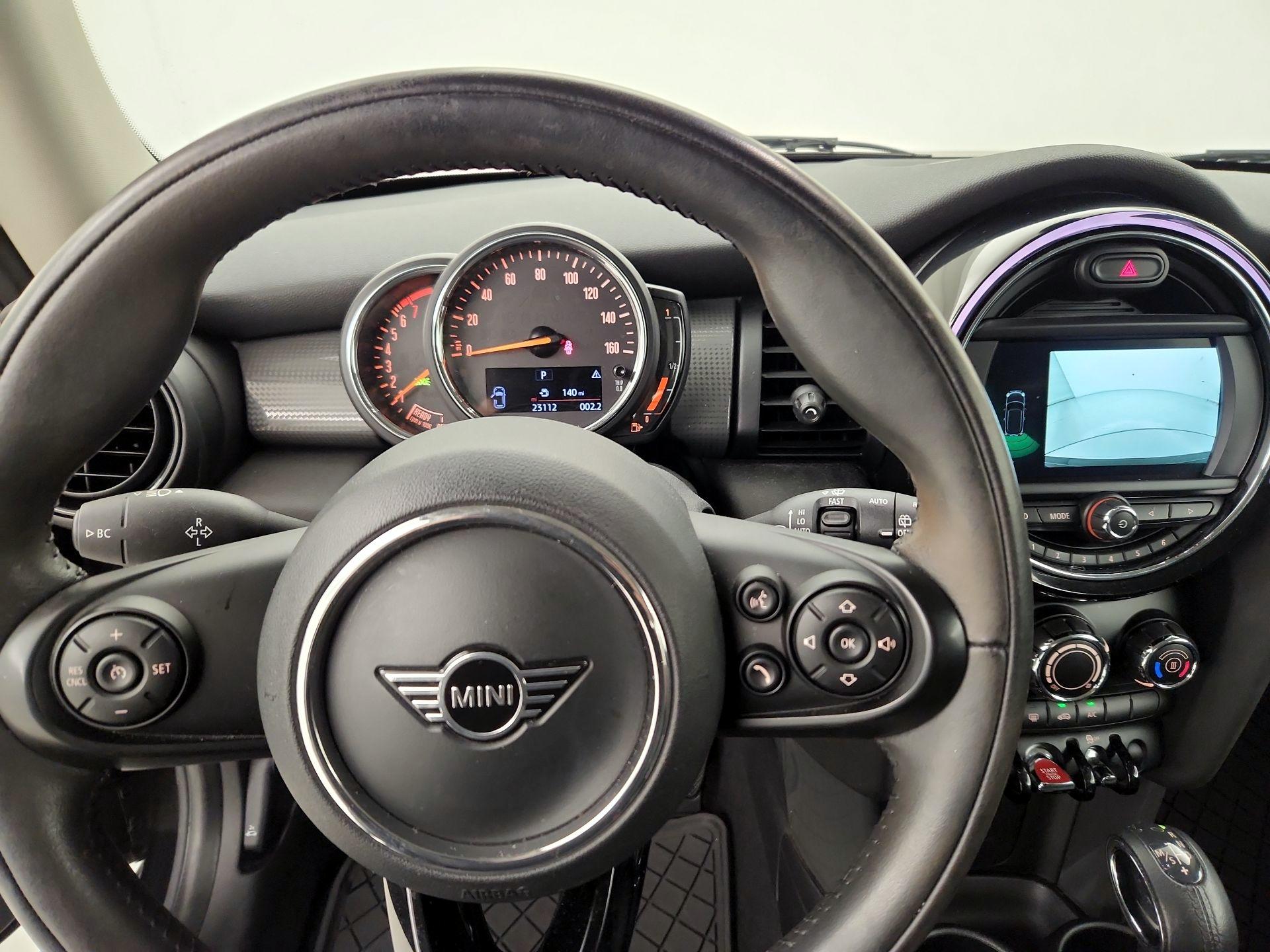 Thumbnail: 2019 MINI Cooper Hardtop - 10