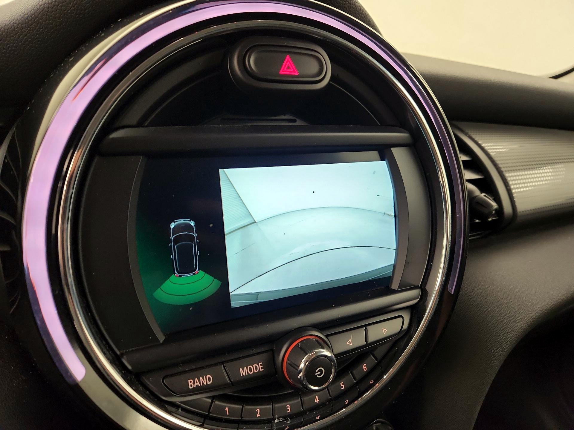 Thumbnail: 2019 MINI Cooper Hardtop - 14
