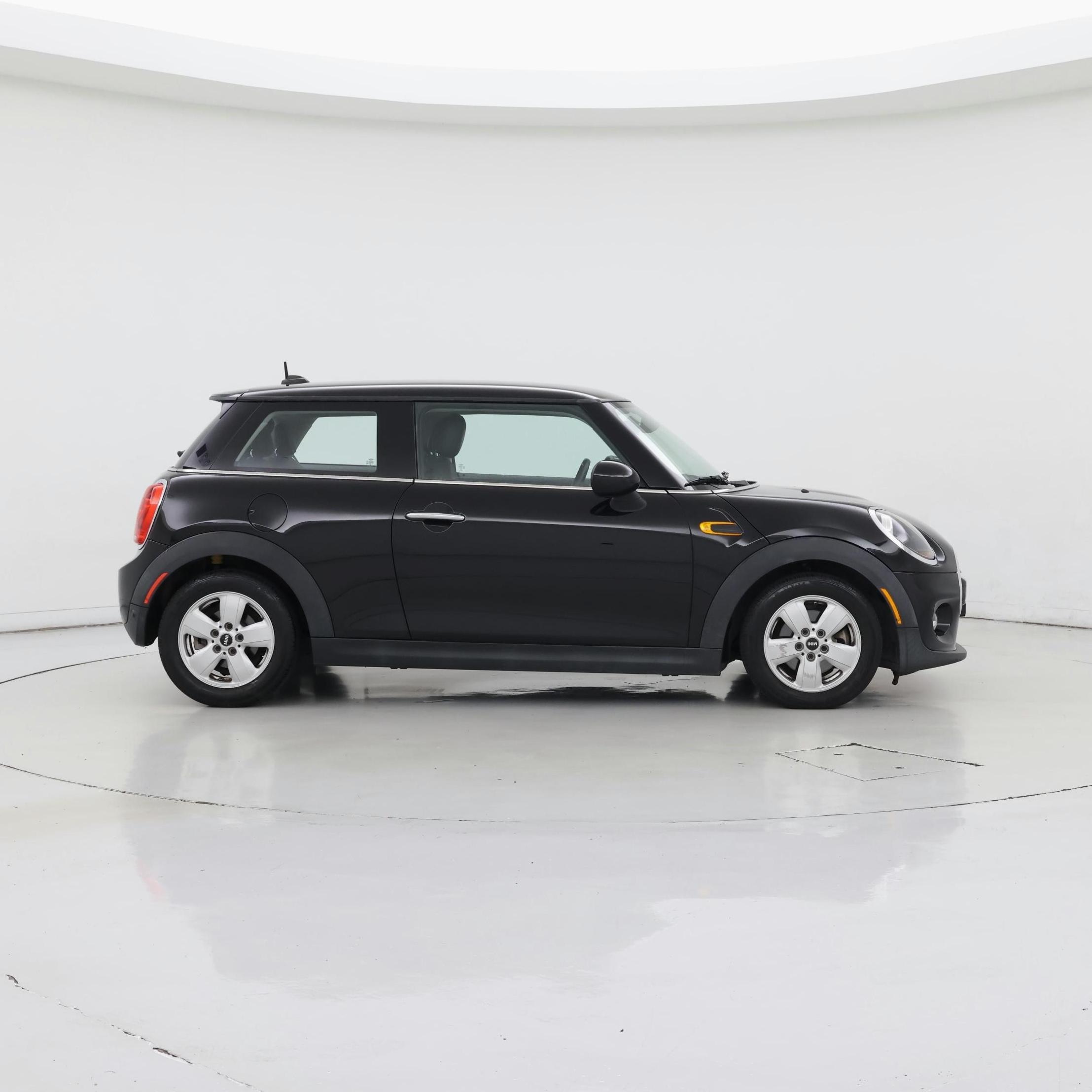 Thumbnail: 2019 MINI Cooper Hardtop - 7