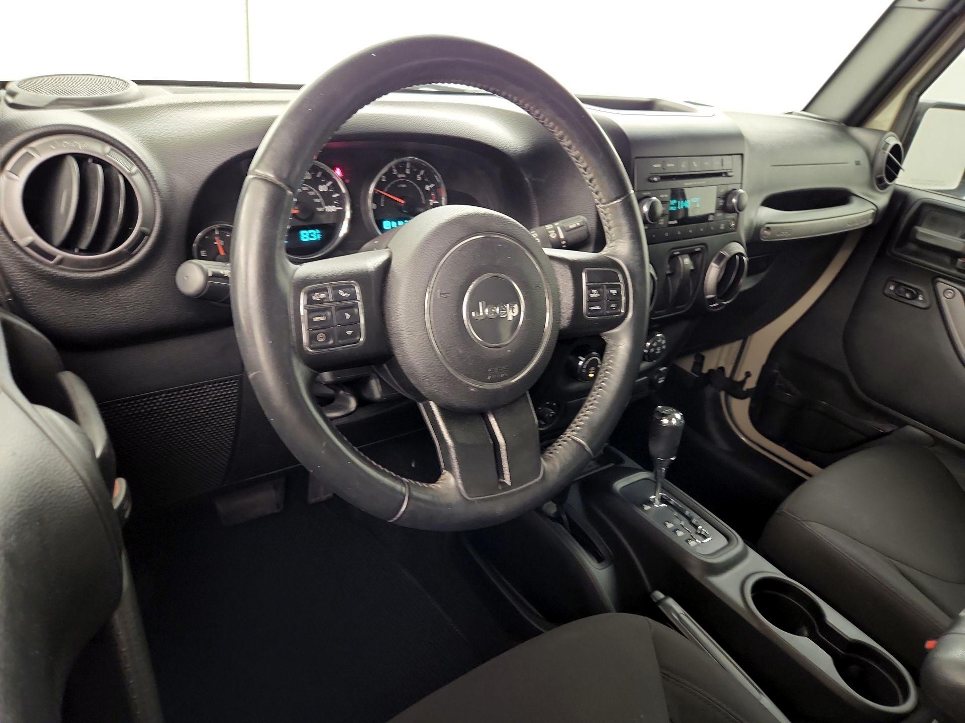 Thumbnail: 2017 Jeep Wrangler - 9