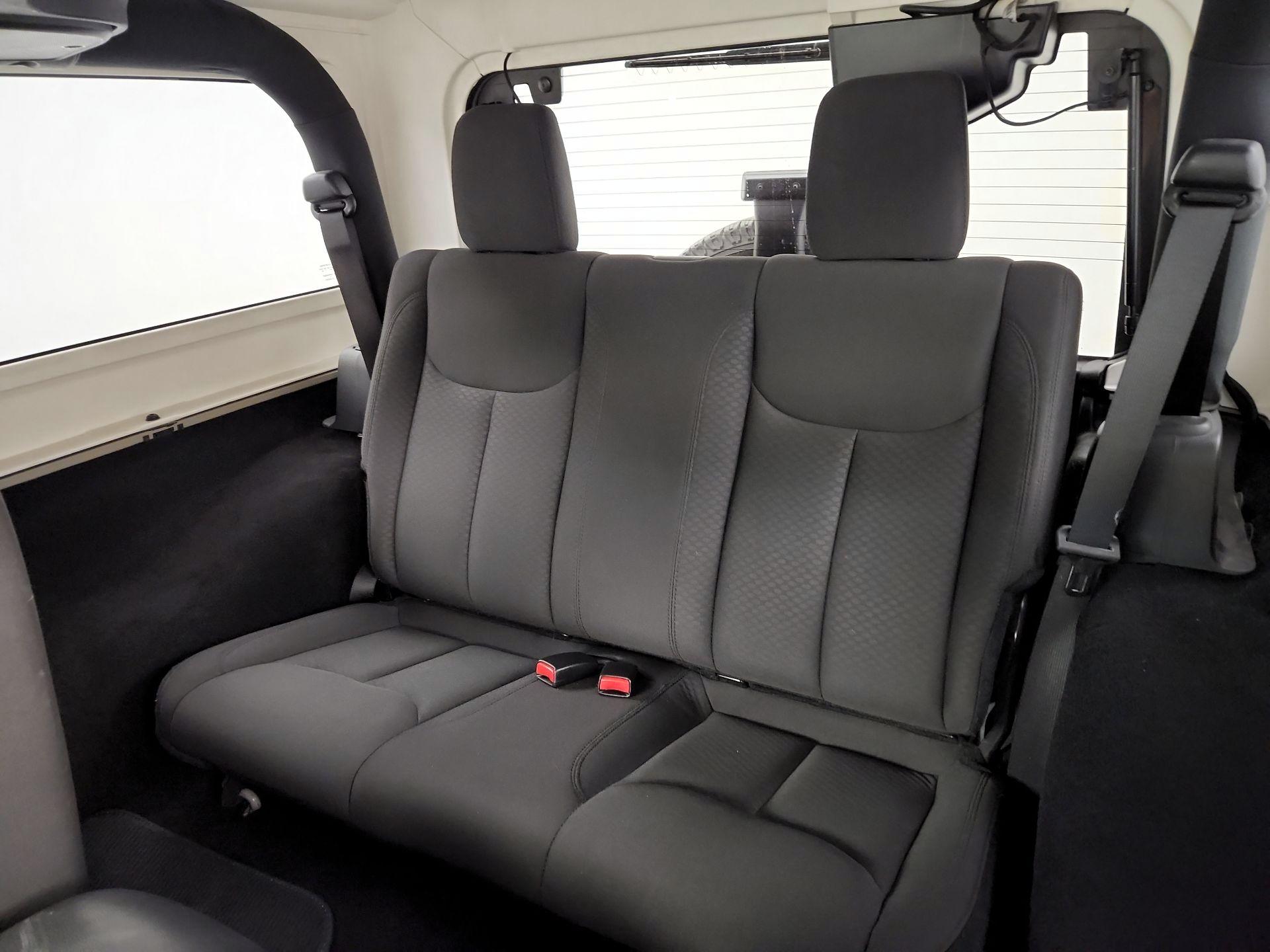 Thumbnail: 2017 Jeep Wrangler - 17