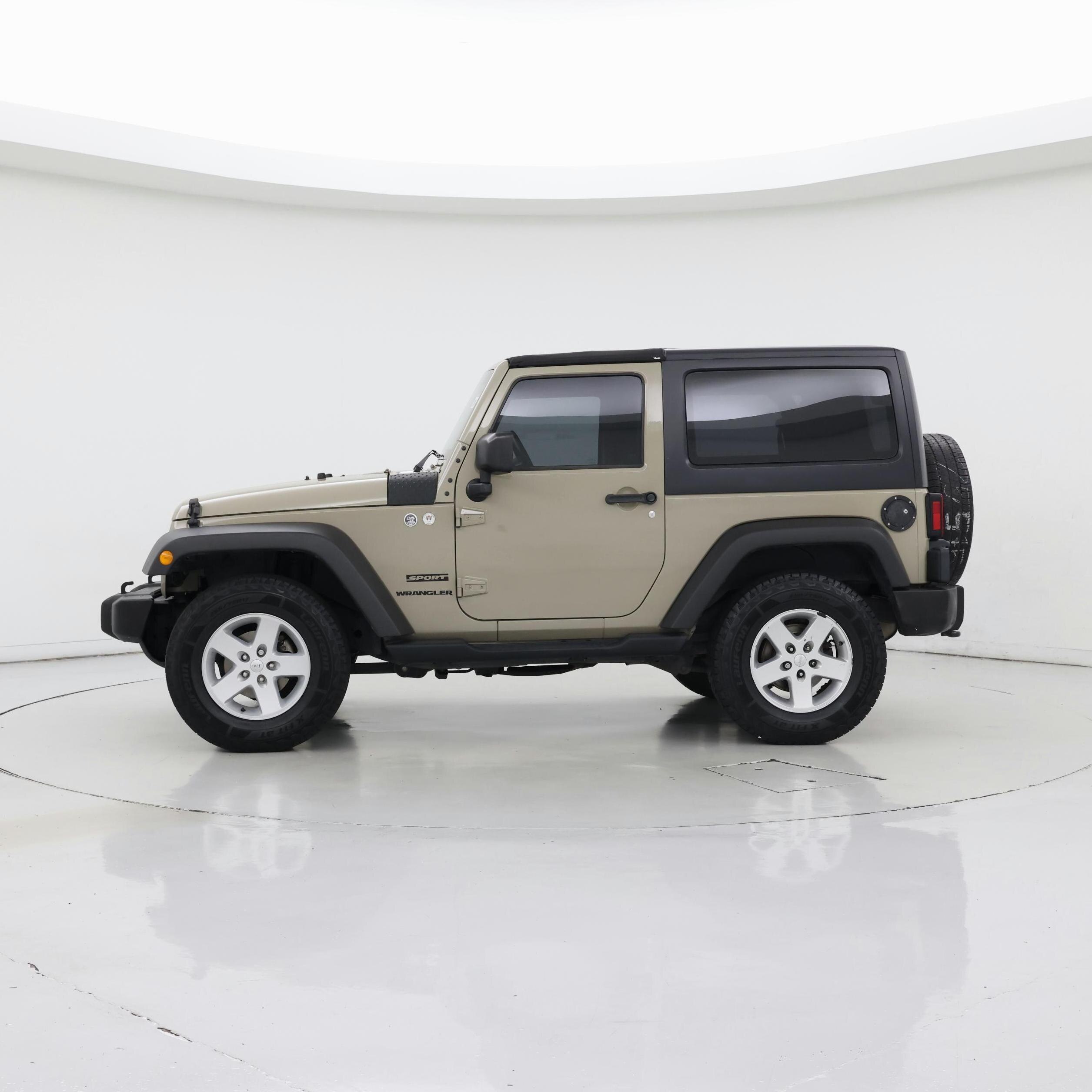 Thumbnail: 2017 Jeep Wrangler - 3