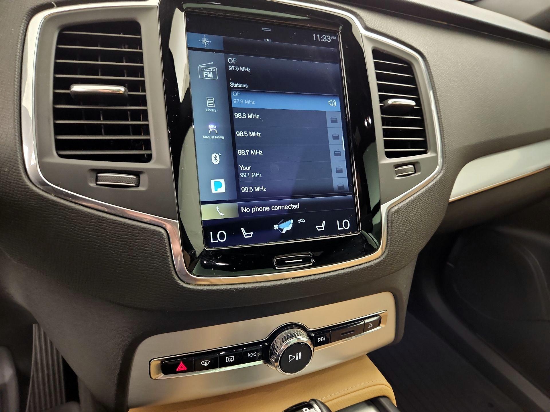 Thumbnail: 2018 Volvo XC90 - 16