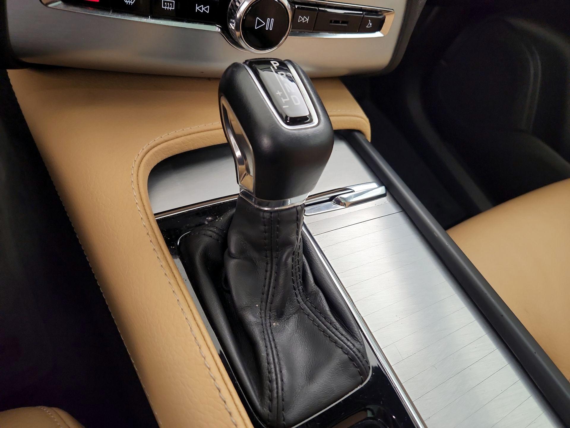 Thumbnail: 2018 Volvo XC90 - 18