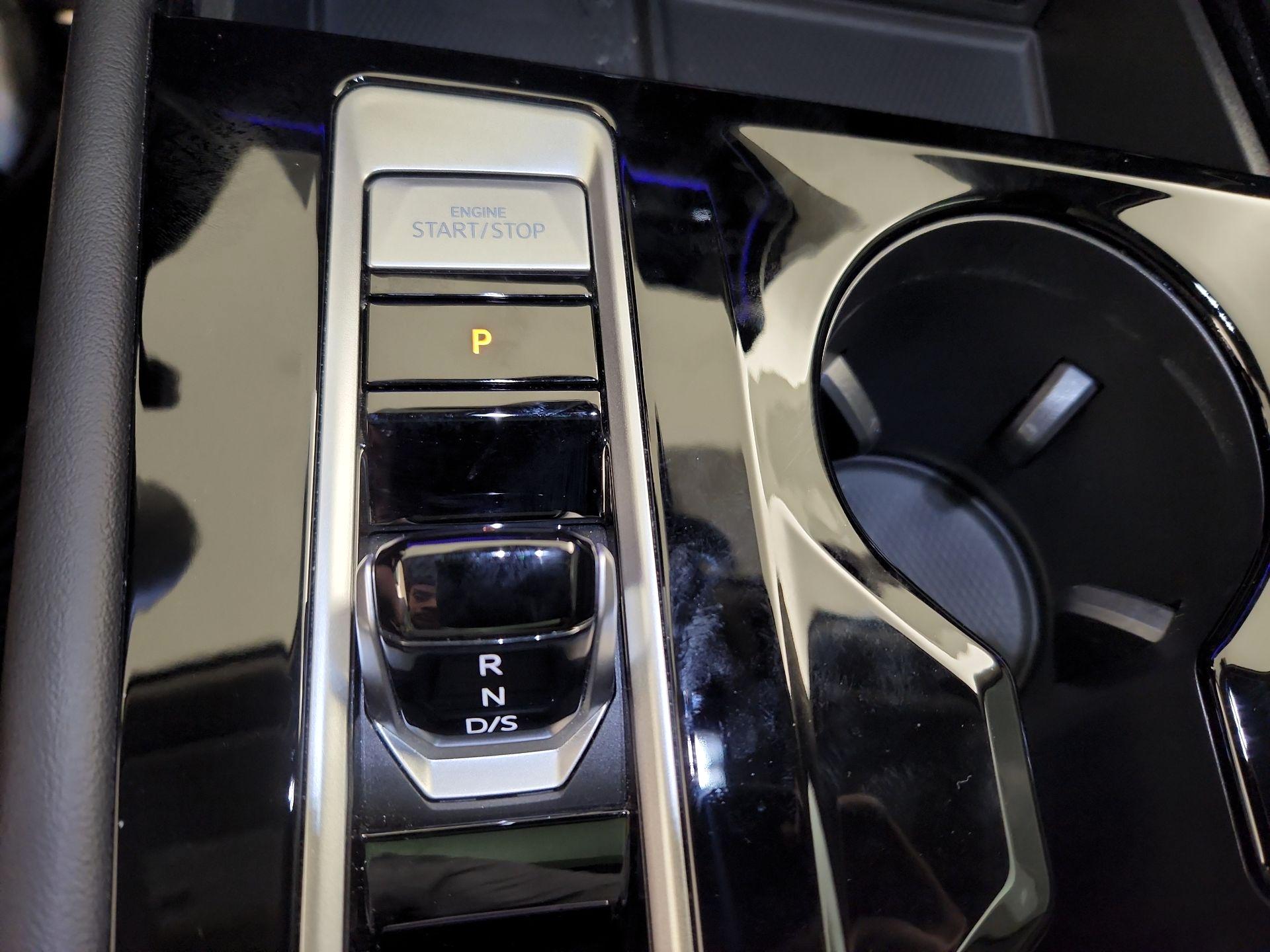 Thumbnail: 2024 Volkswagen Atlas - 18