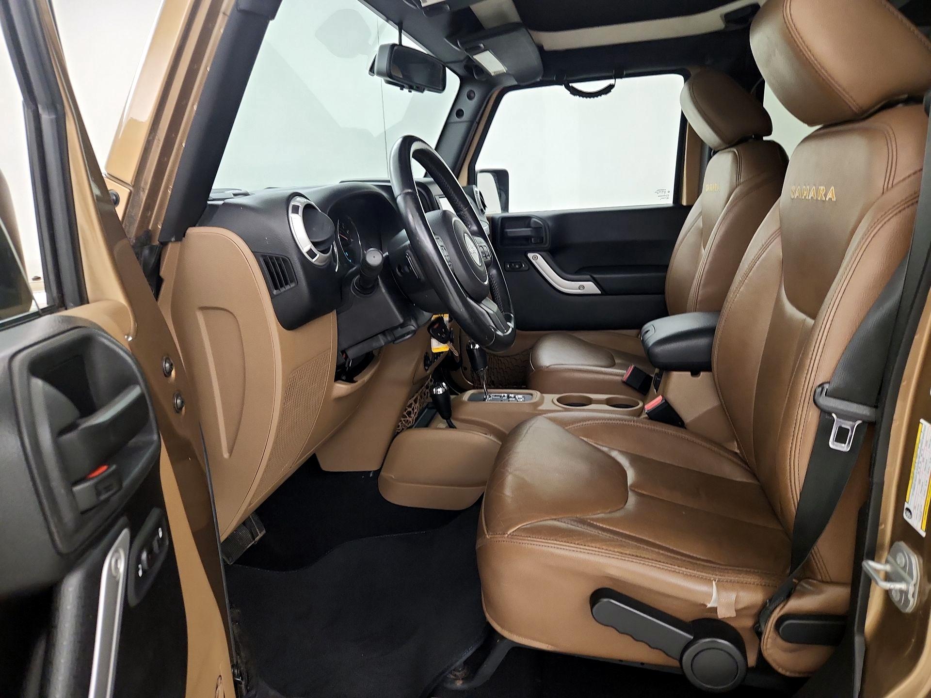 Thumbnail: 2015 Jeep Wrangler - 11