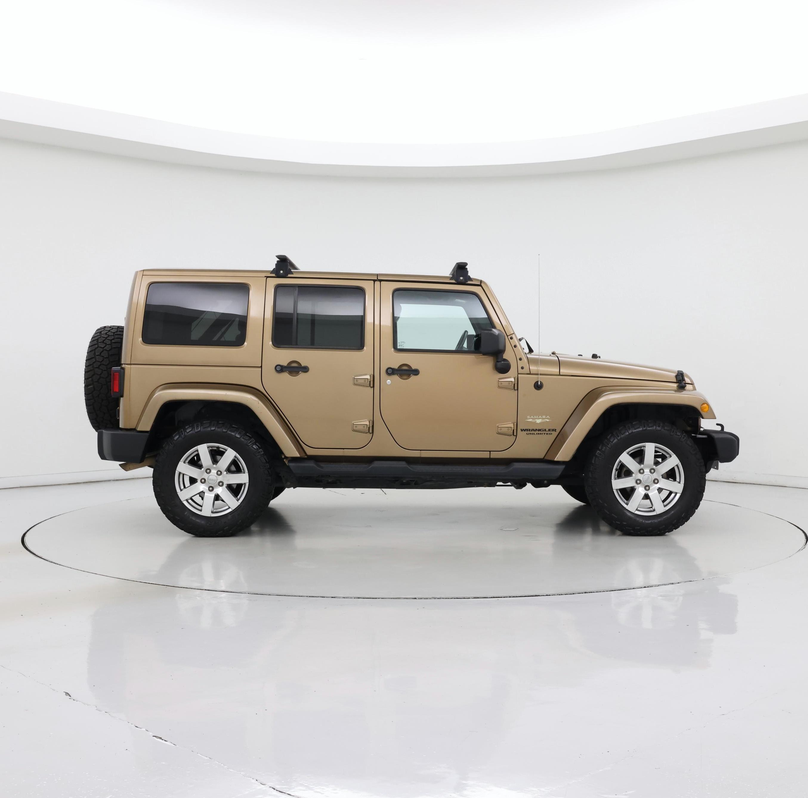 Thumbnail: 2015 Jeep Wrangler - 7