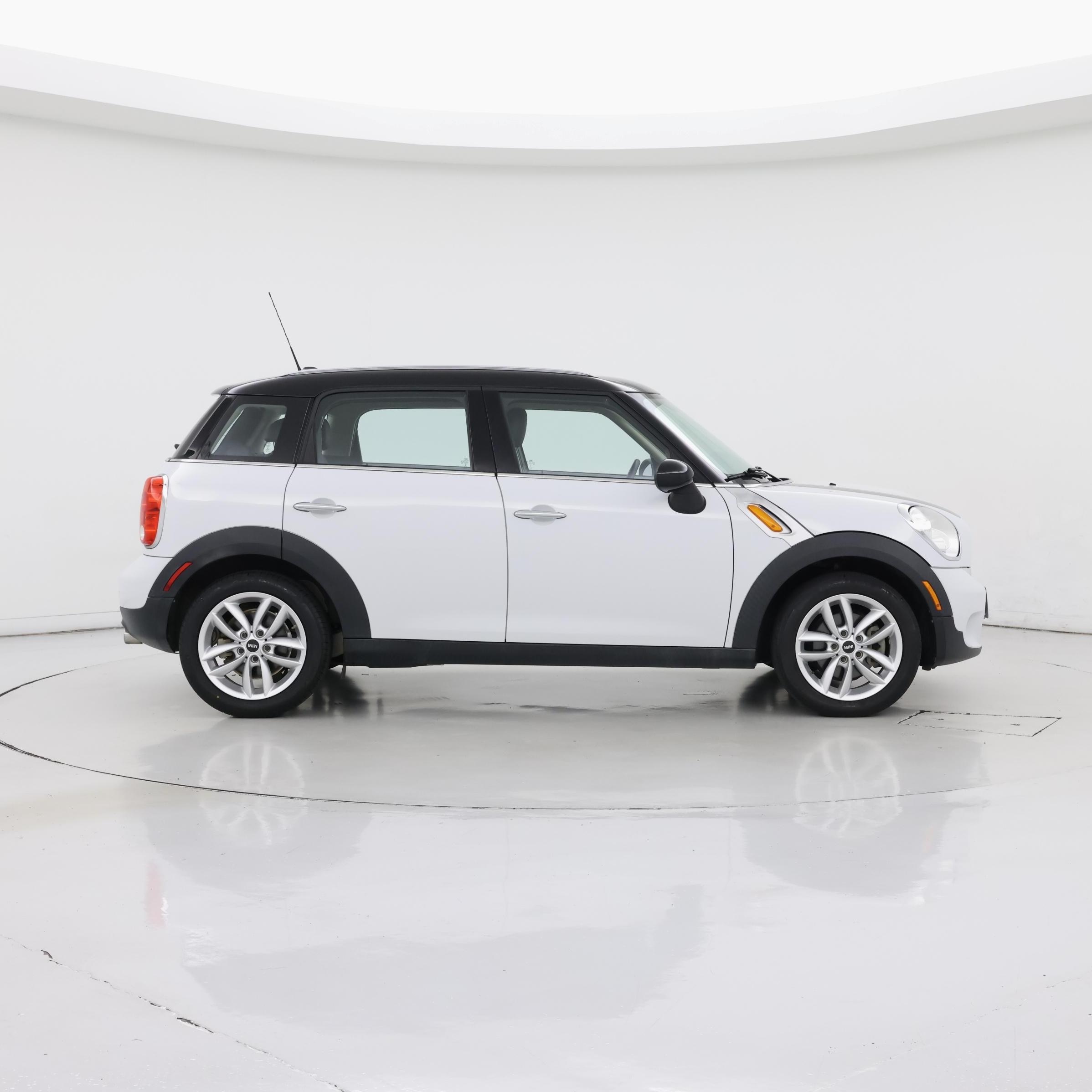 Thumbnail: 2014 MINI Cooper Countryman - 7