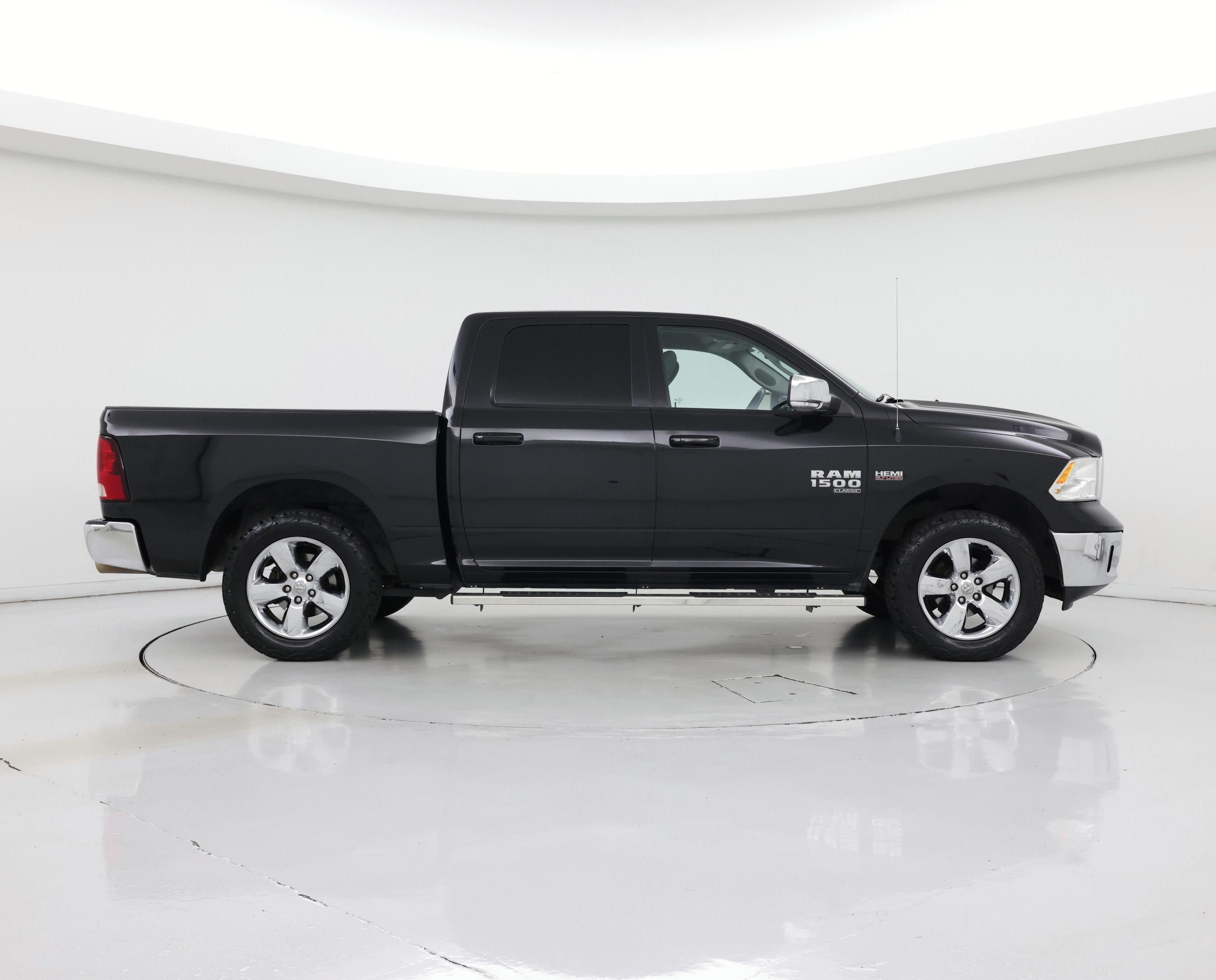 Thumbnail: 2019 RAM 1500 Classic - 7