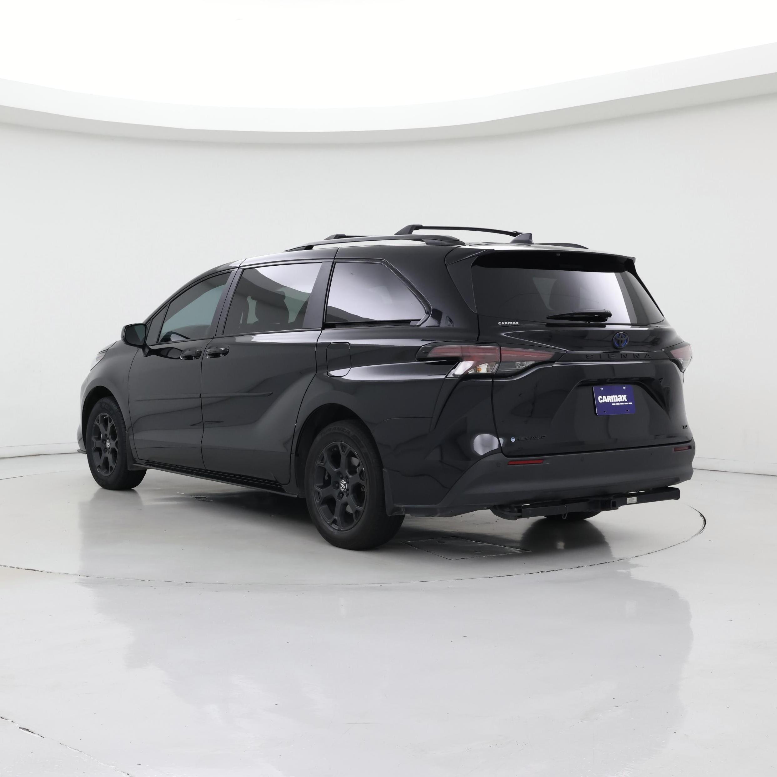 Thumbnail: 2025 Toyota Sienna - 2