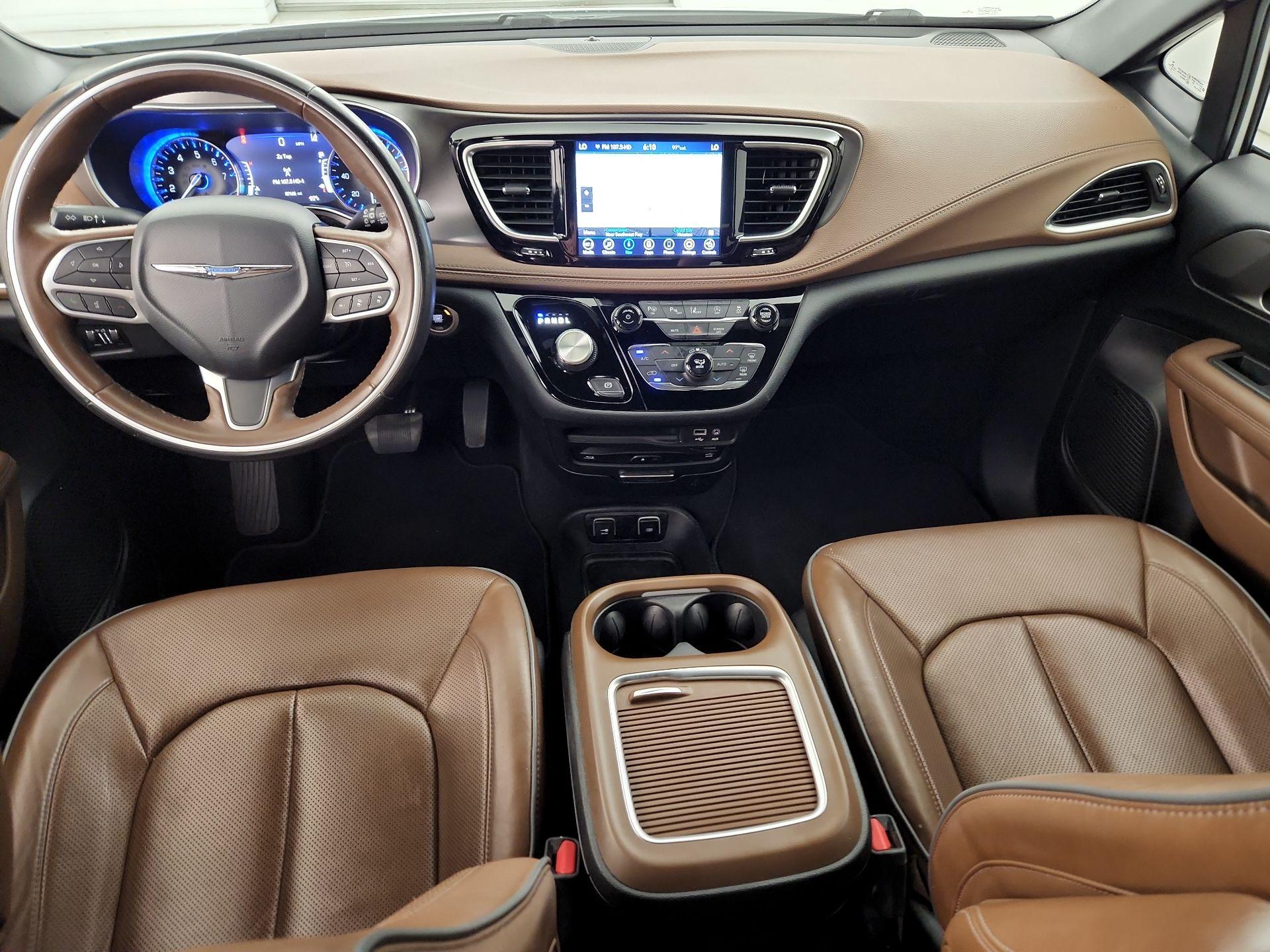 Thumbnail: 2020 Chrysler Pacifica - 9