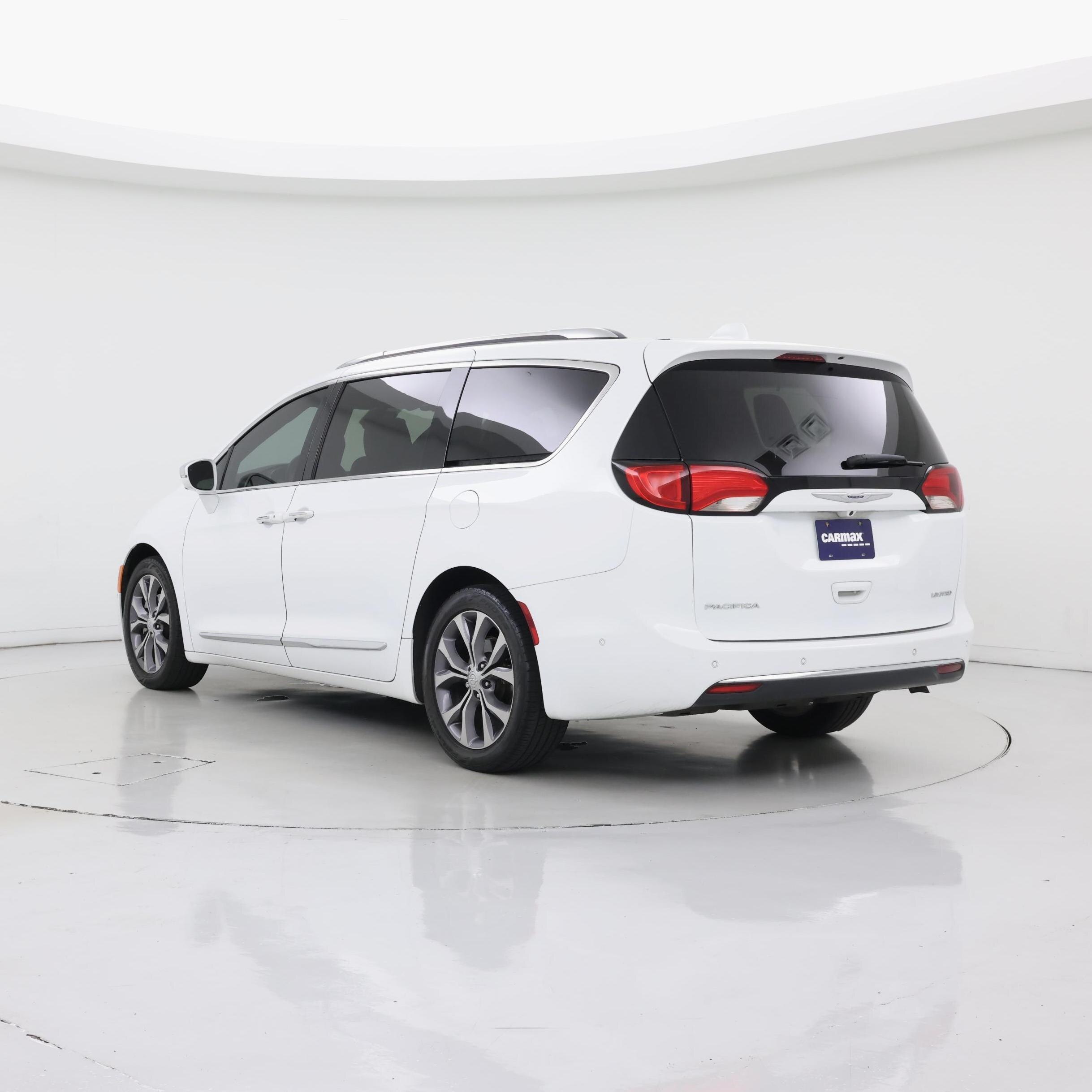 Thumbnail: 2020 Chrysler Pacifica - 2