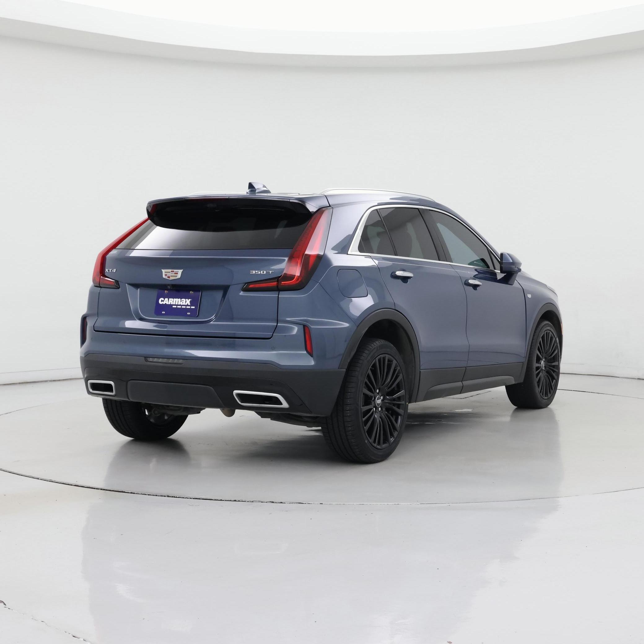 Thumbnail: 2024 Cadillac XT4 - 8