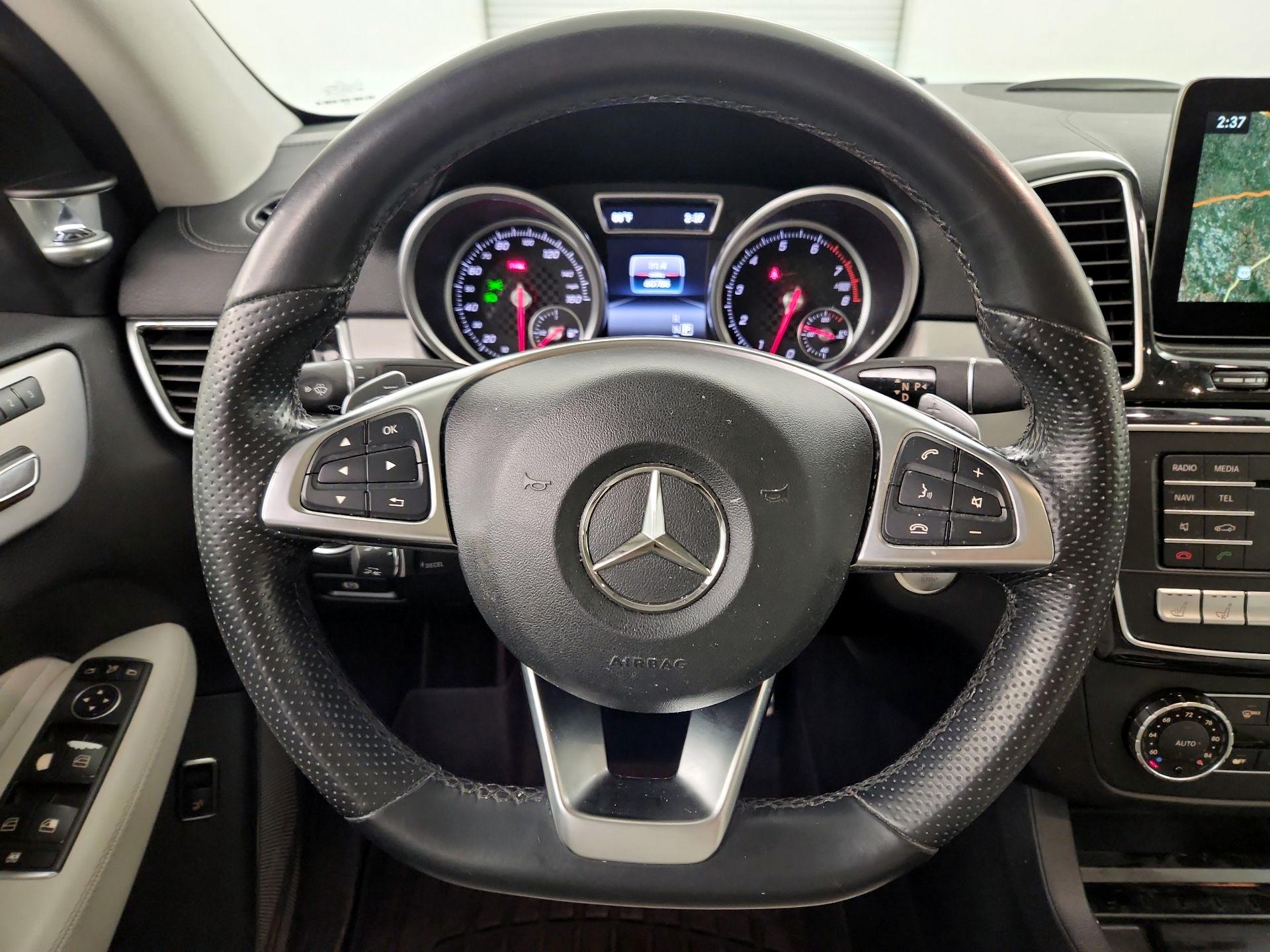 Thumbnail: 2016 Mercedes-Benz GLE - 10