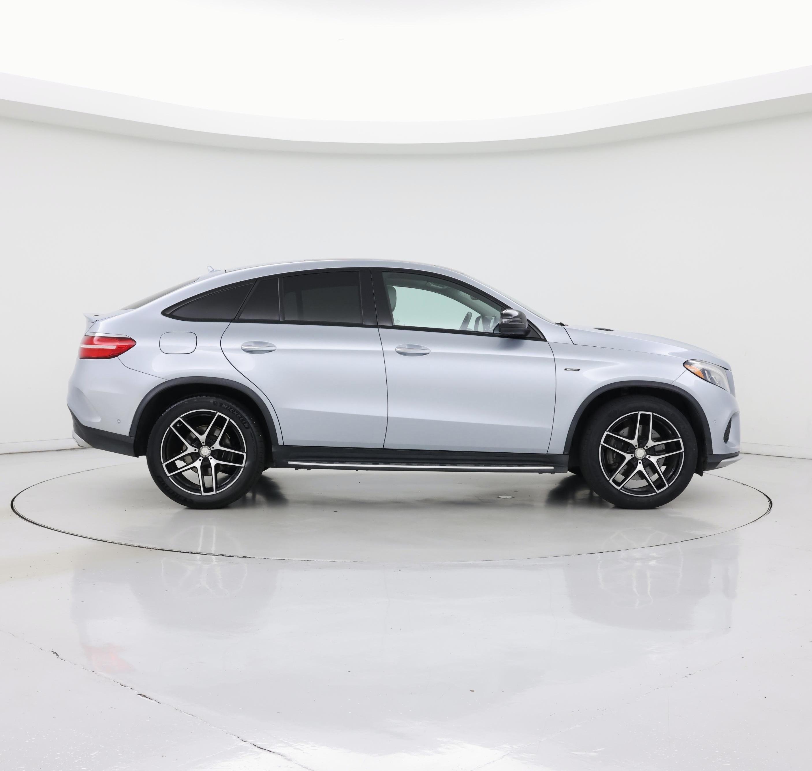 Thumbnail: 2016 Mercedes-Benz GLE - 7