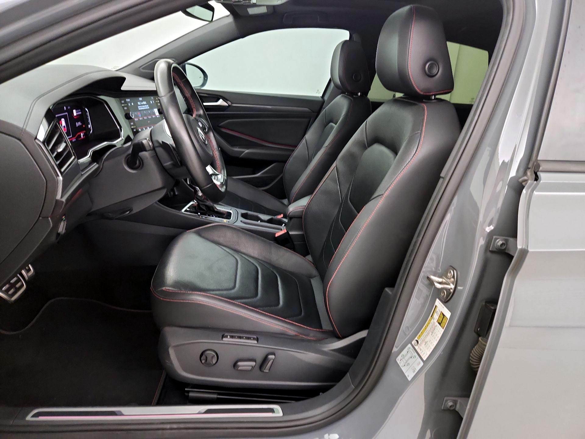 Thumbnail: 2019 Volkswagen Jetta - 11