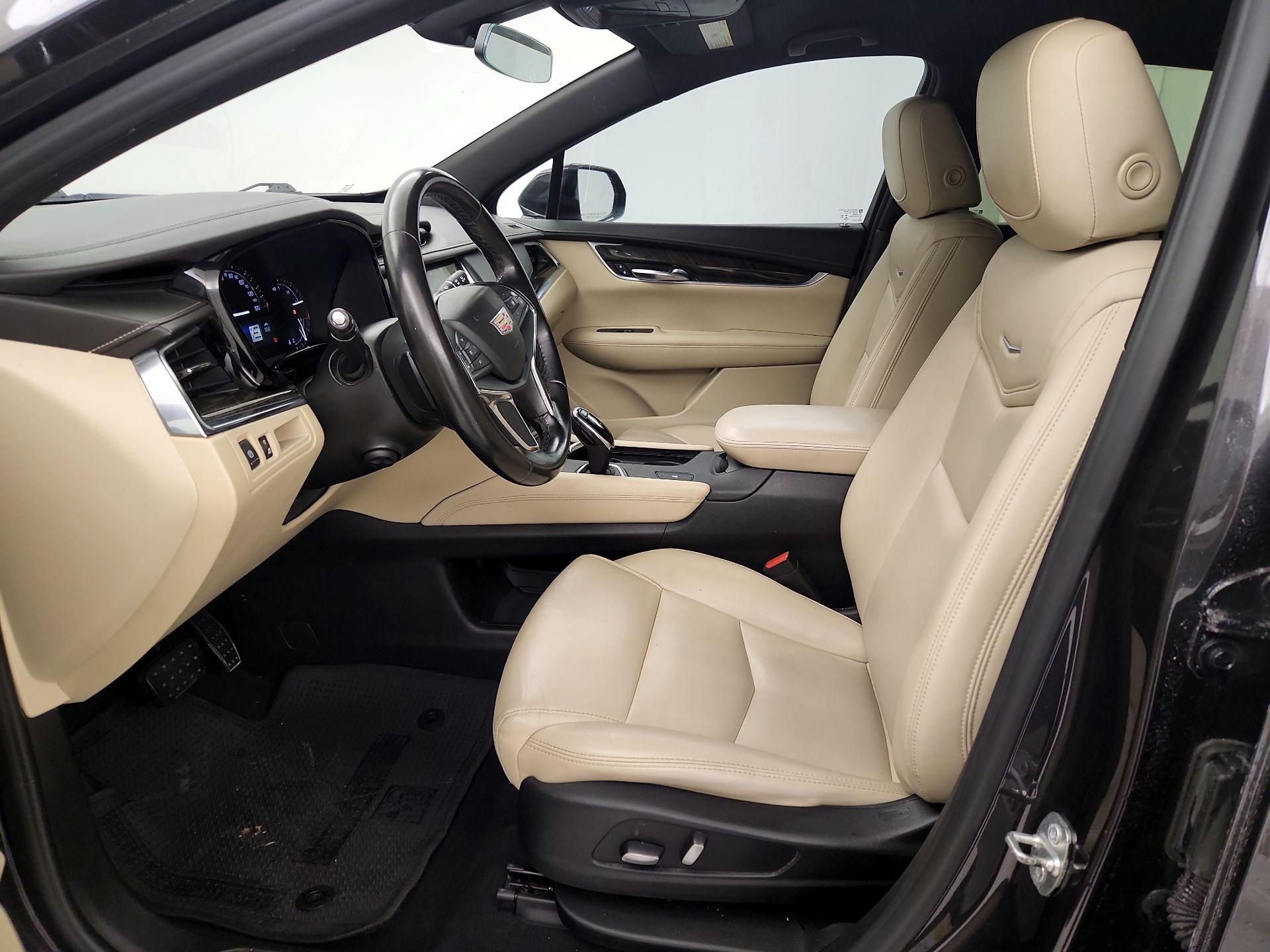 Thumbnail: 2019 Cadillac XT5 - 11