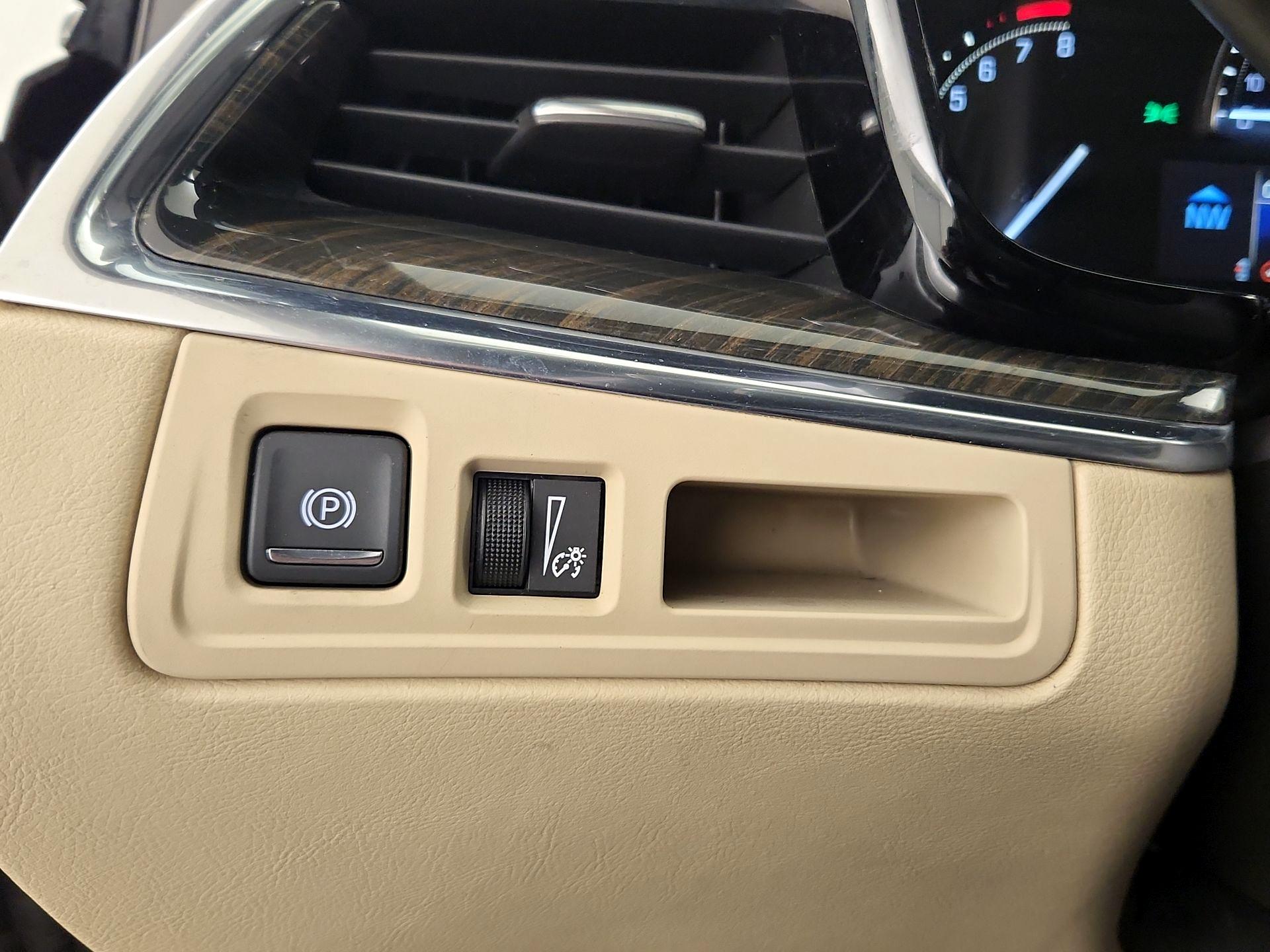 Thumbnail: 2019 Cadillac XT5 - 13