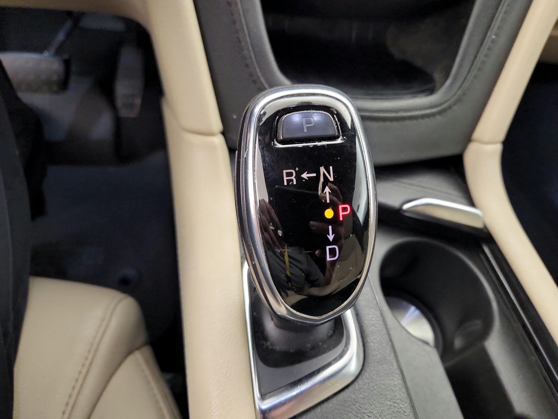 Thumbnail: 2019 Cadillac XT5 - 17