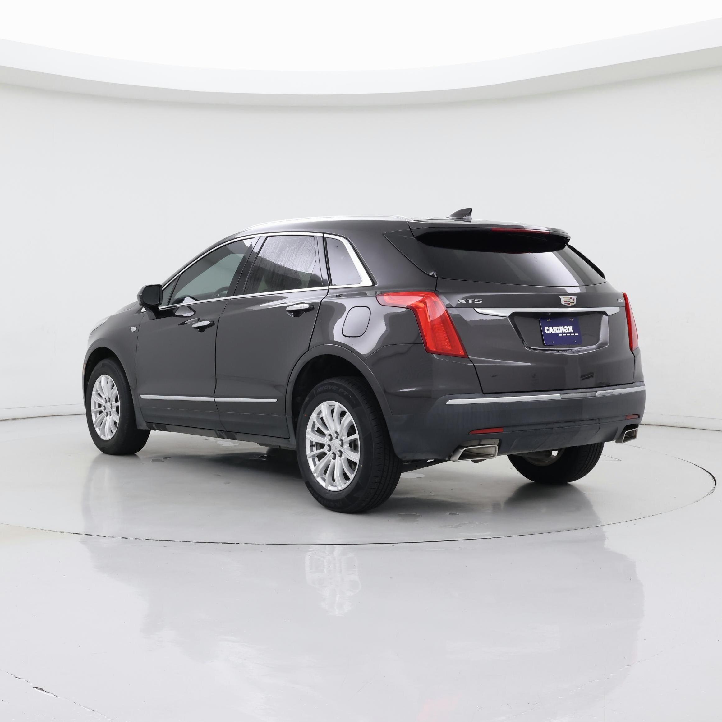 Thumbnail: 2019 Cadillac XT5 - 2