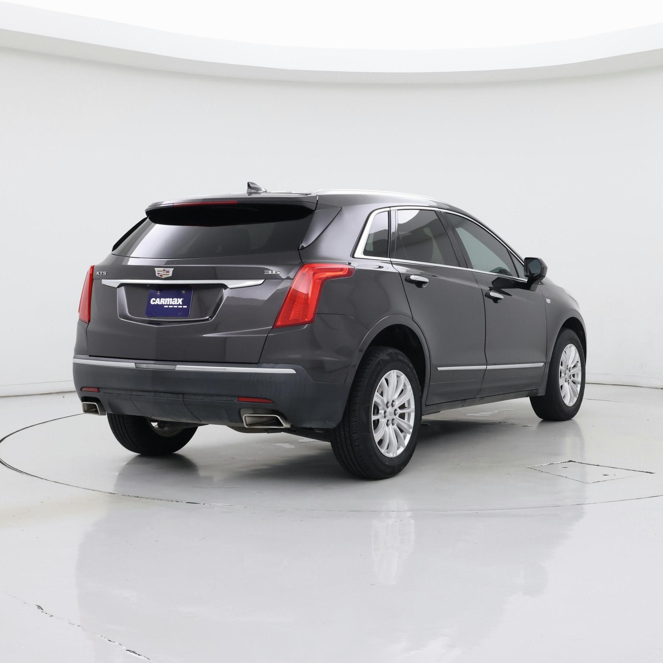 Thumbnail: 2019 Cadillac XT5 - 8
