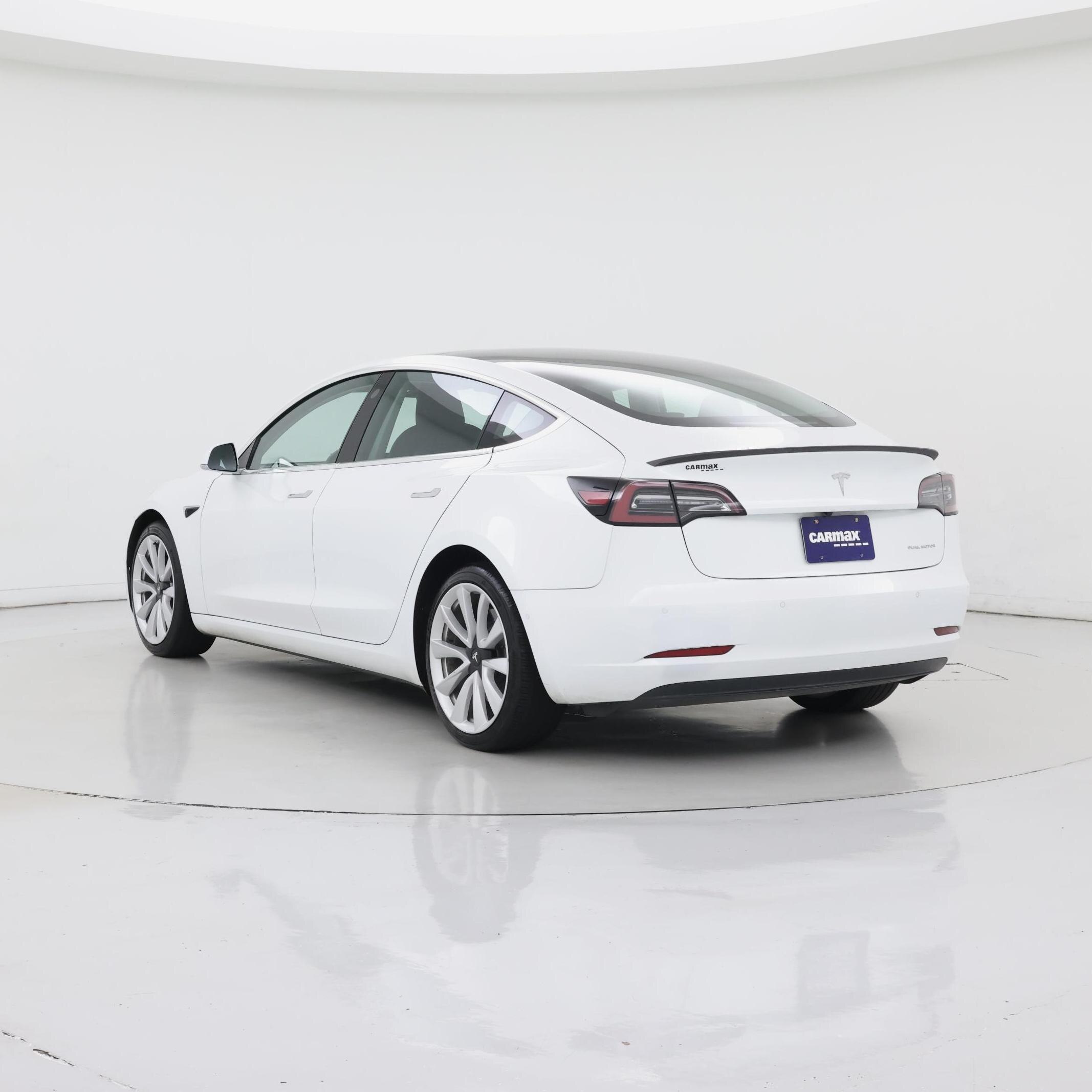 Thumbnail: 2019 Tesla Model 3 - 2