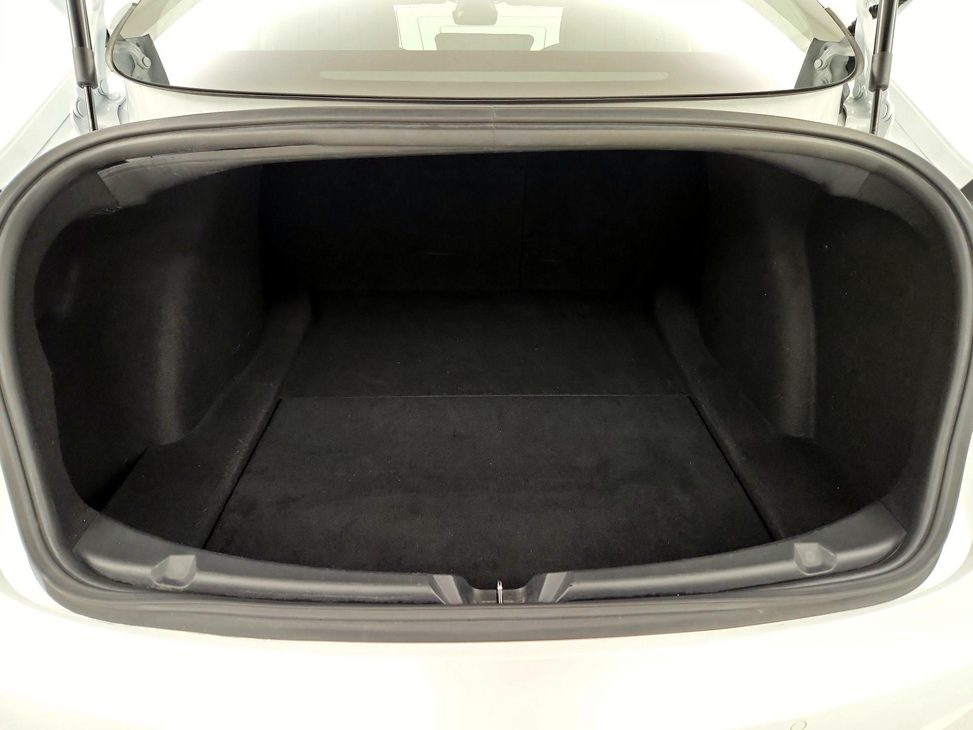 Thumbnail: 2019 Tesla Model 3 - 20