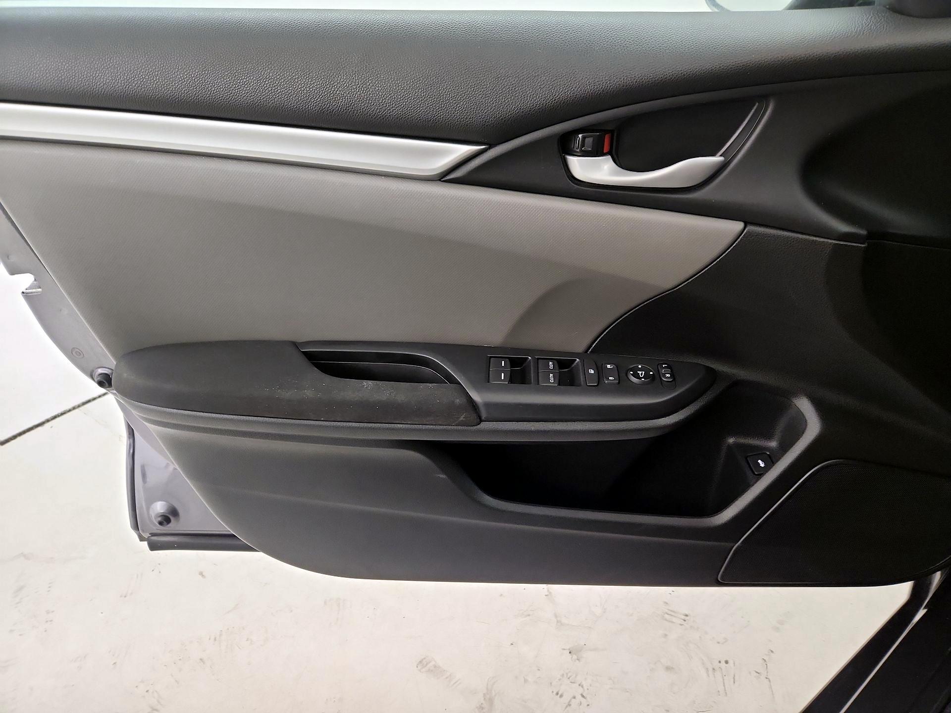 Thumbnail: 2018 Honda Civic - 12