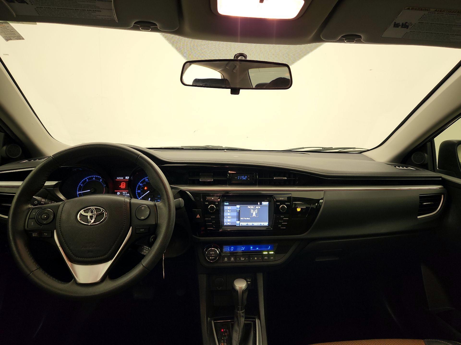 Thumbnail: 2015 Toyota Corolla - 9