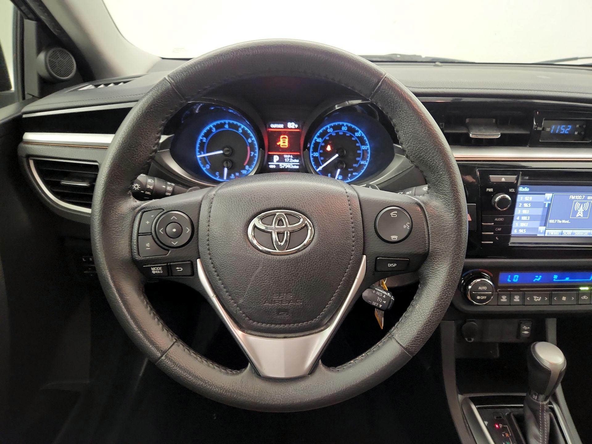 Thumbnail: 2015 Toyota Corolla - 10