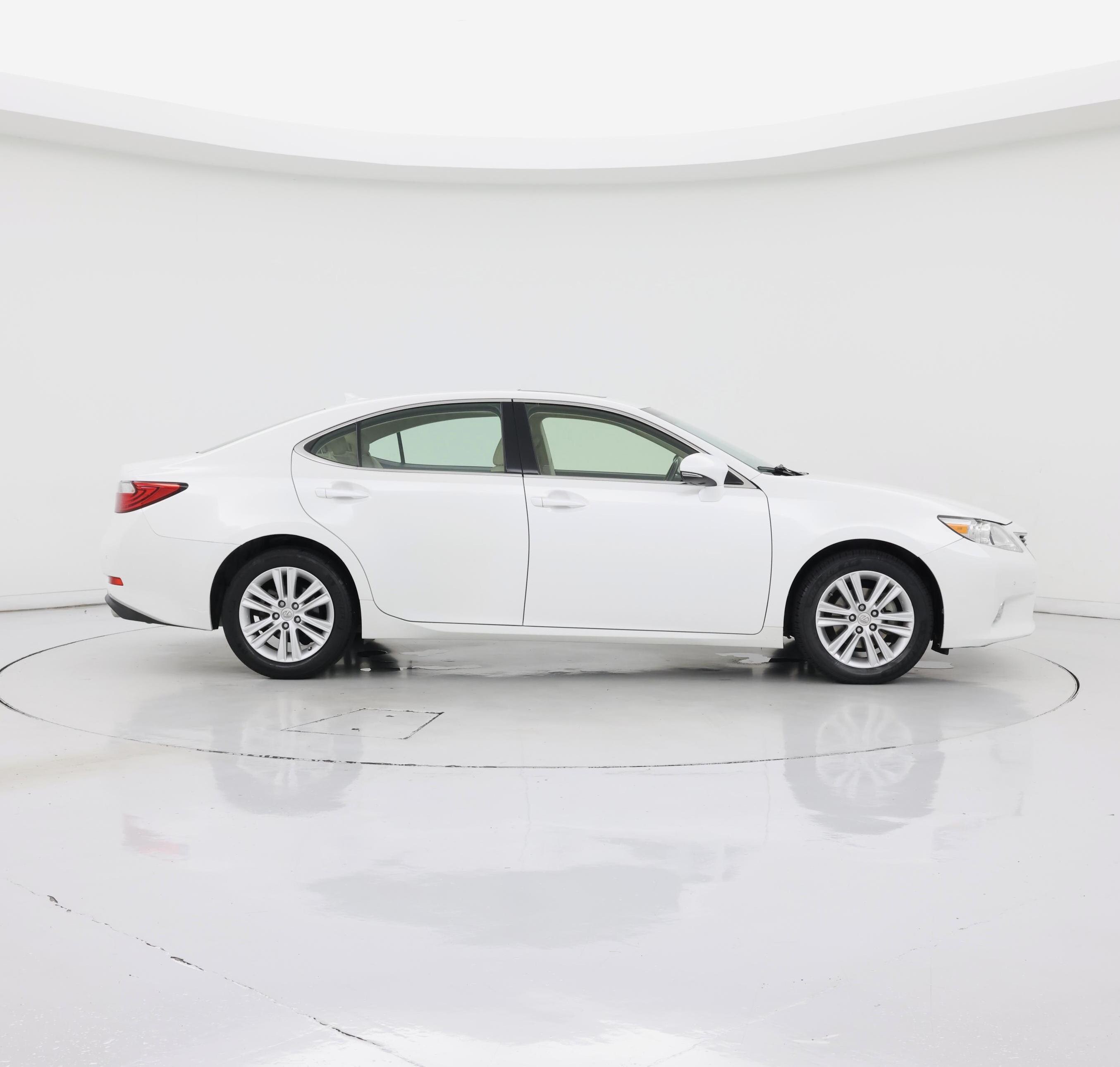 Thumbnail: 2014 Lexus ES - 7