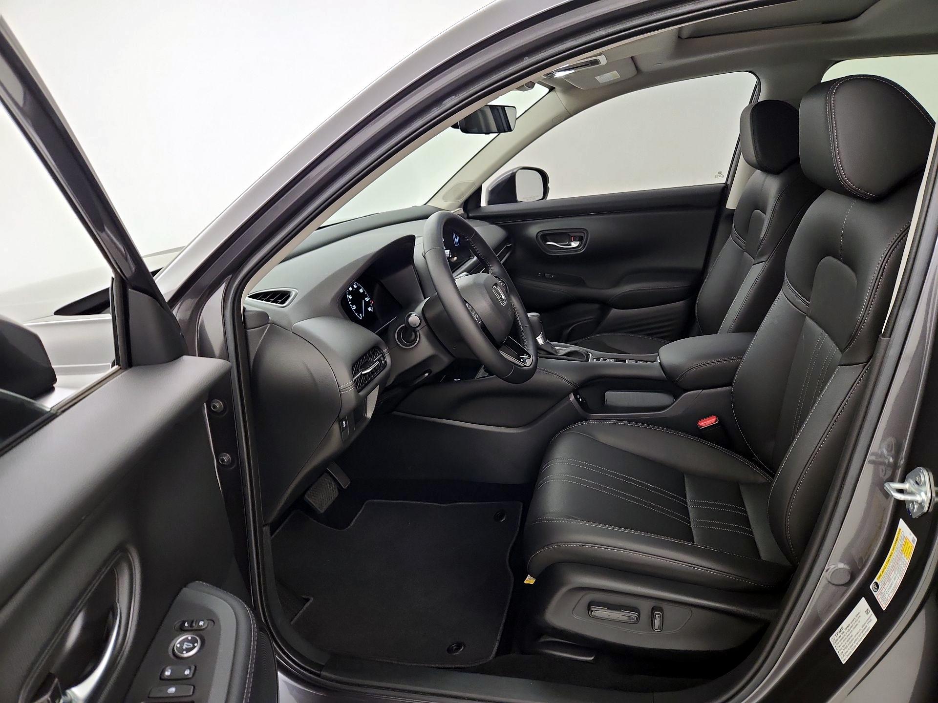 Thumbnail: 2025 Honda HR-V - 11