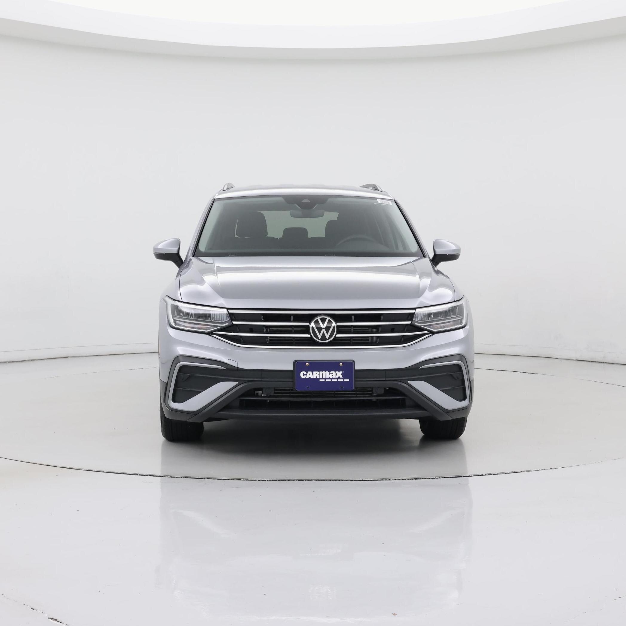 Thumbnail: 2023 Volkswagen Tiguan - 5