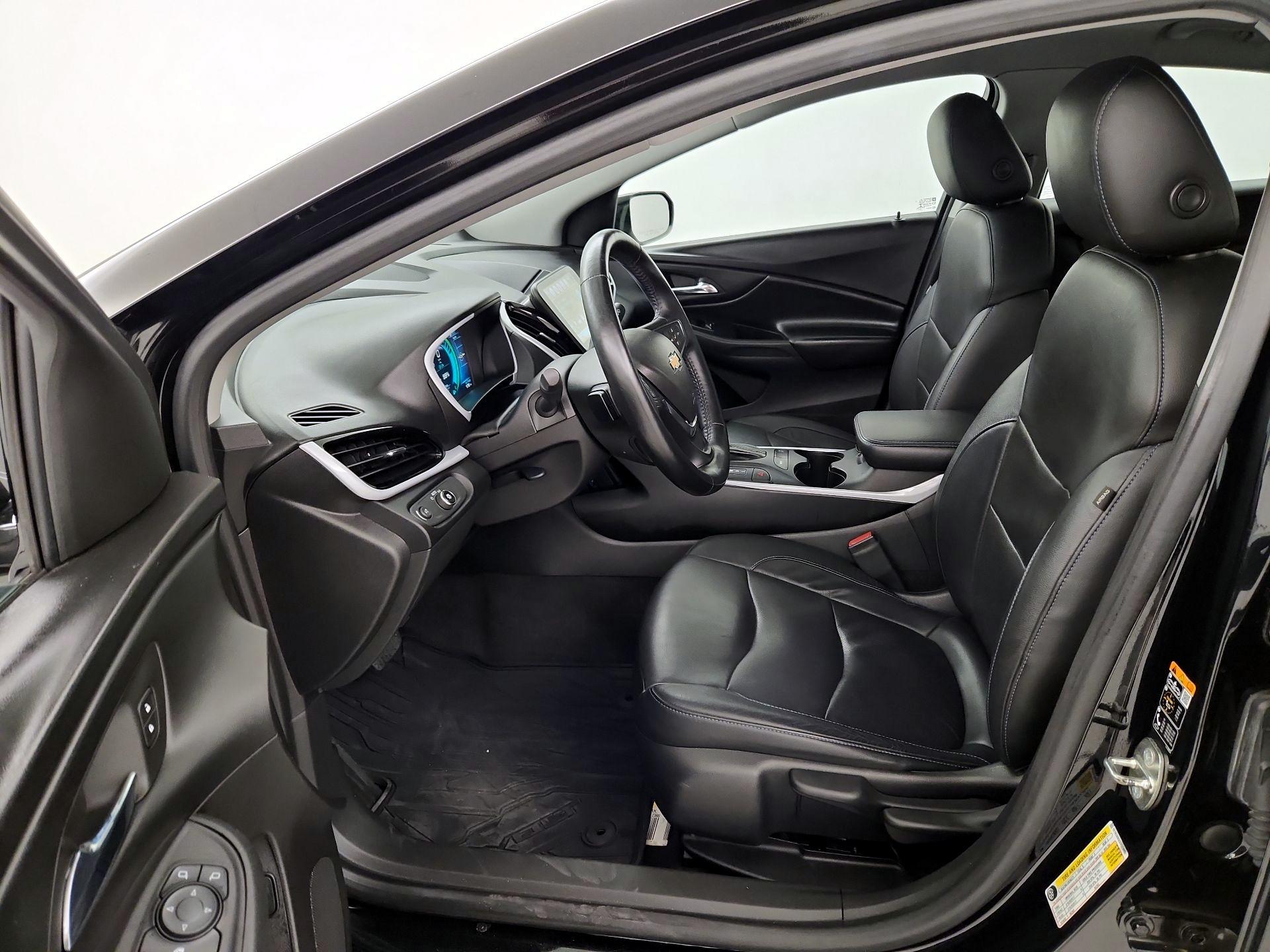 Thumbnail: 2016 Chevrolet Volt - 11