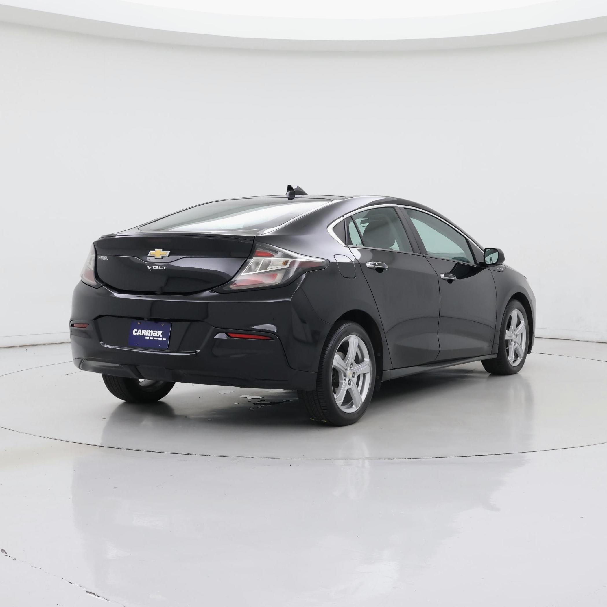Thumbnail: 2016 Chevrolet Volt - 8