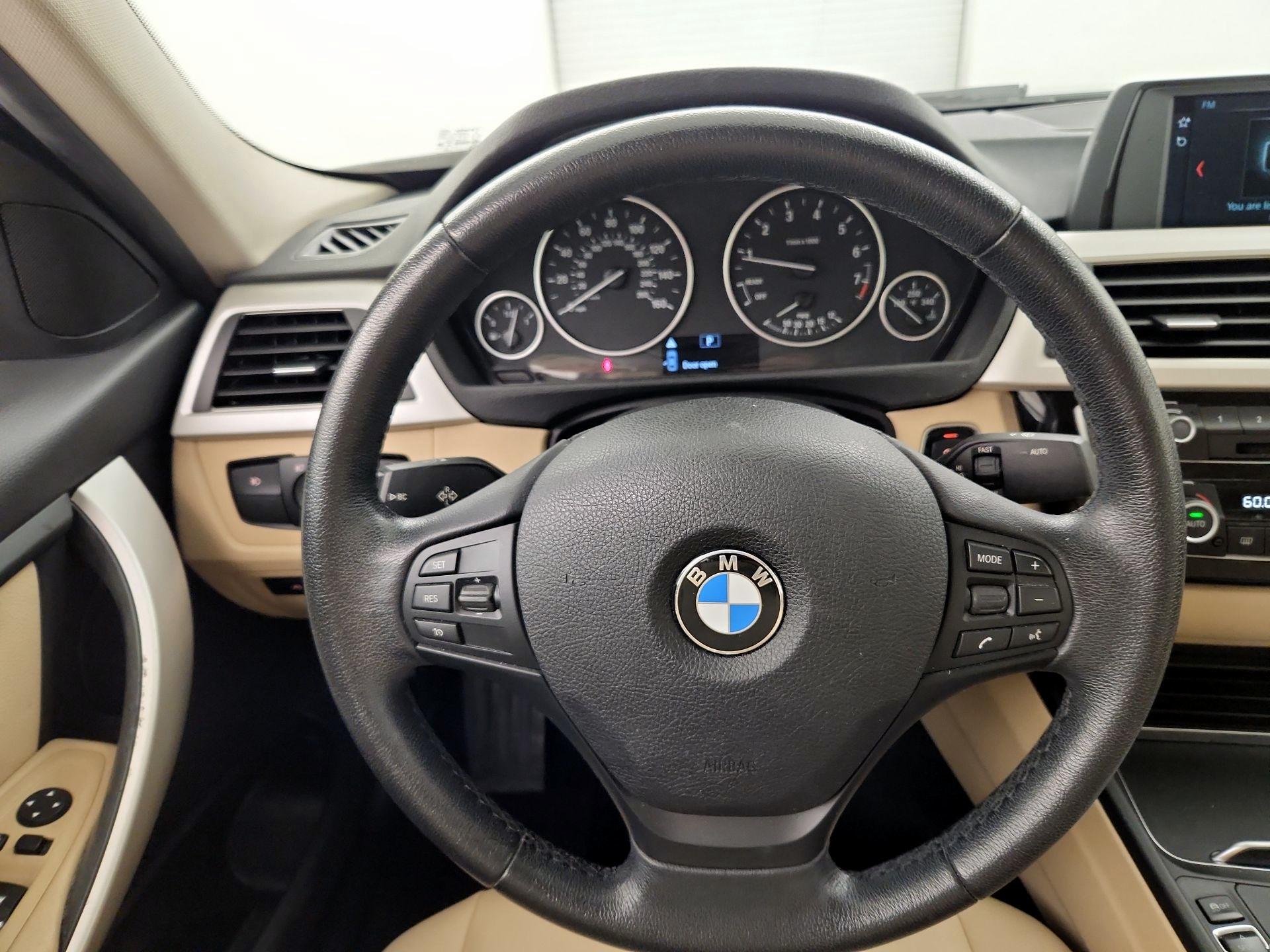Thumbnail: 2018 BMW 3 Series - 10