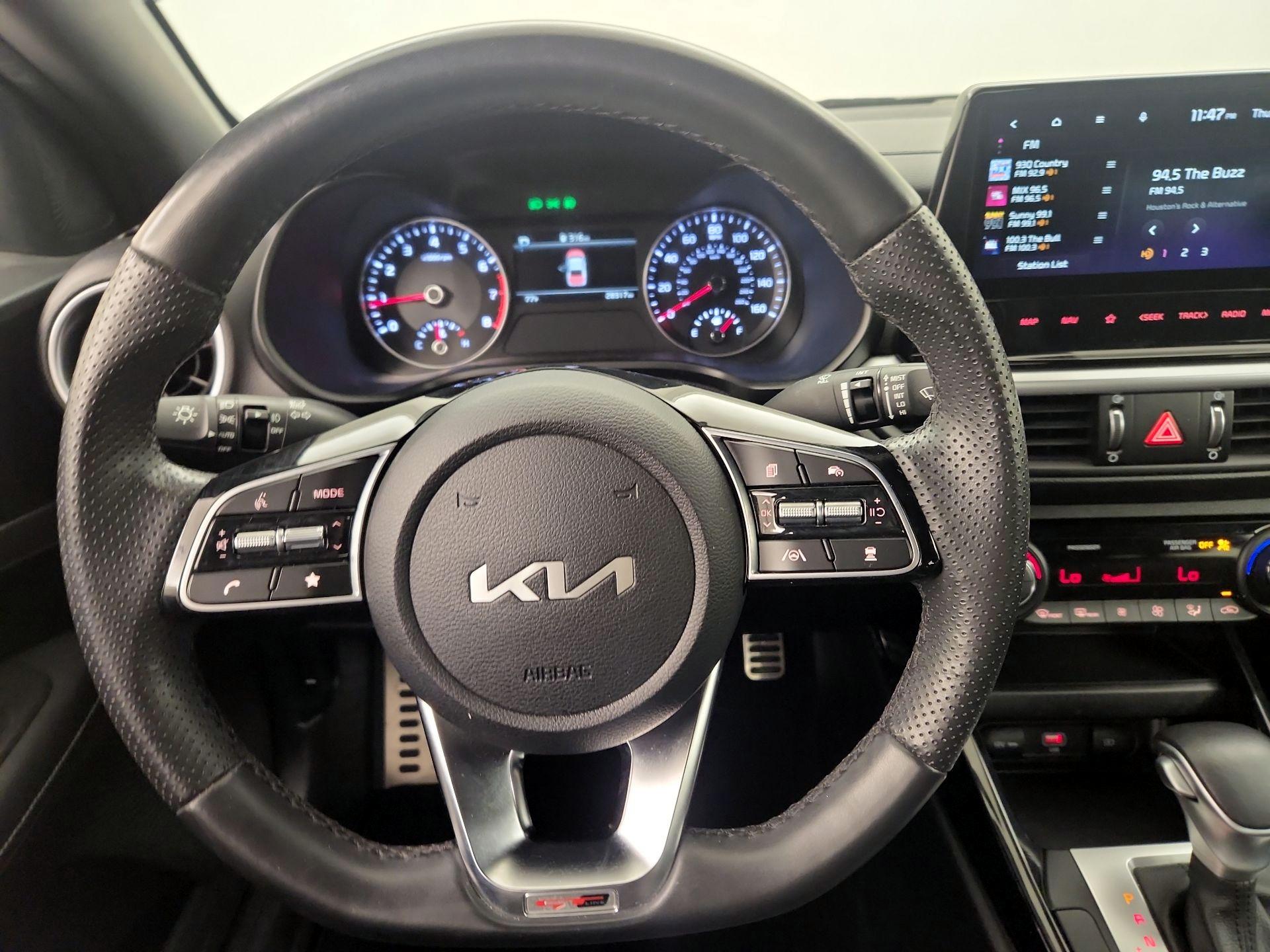 Thumbnail: 2023 Kia Forte - 10