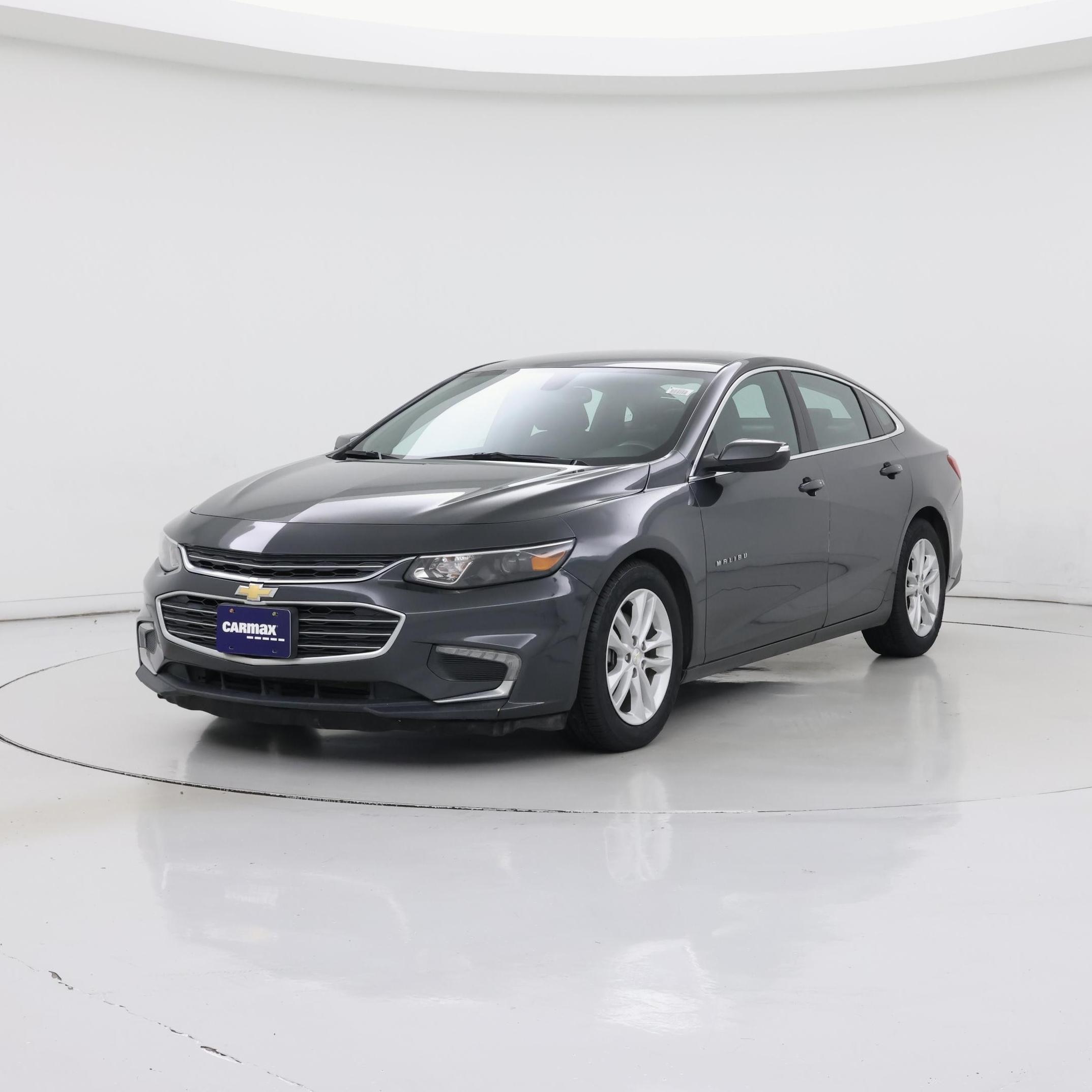 Thumbnail: 2017 Chevrolet Malibu - 4