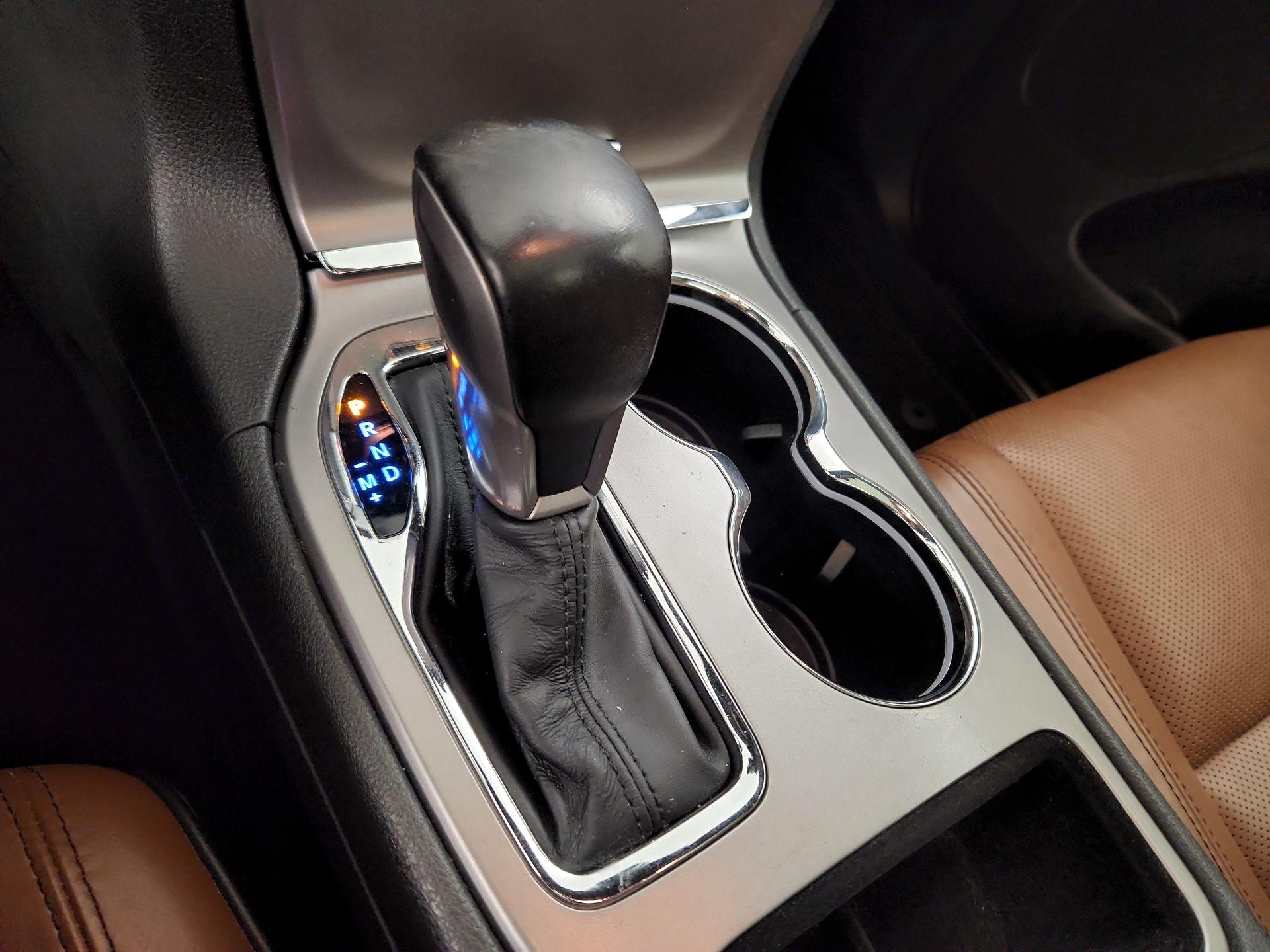 Thumbnail: 2020 Jeep Grand Cherokee - 18