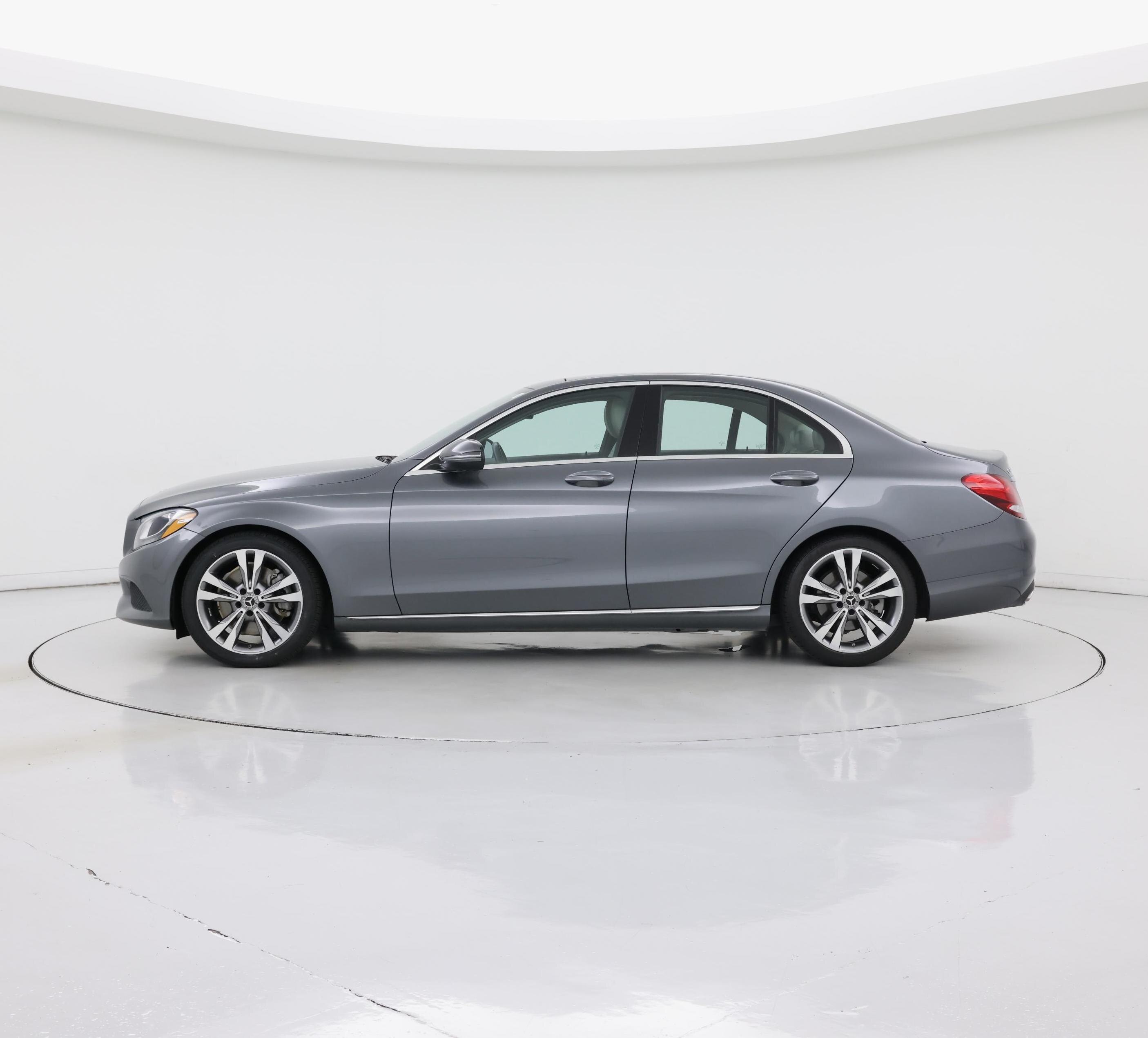 Thumbnail: 2017 Mercedes-Benz C-Class - 3