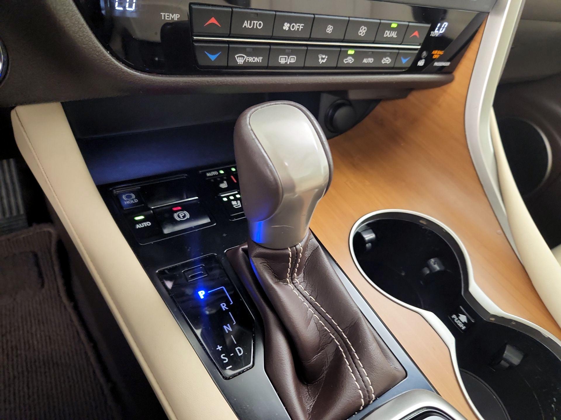 Thumbnail: 2019 Lexus RX - 18