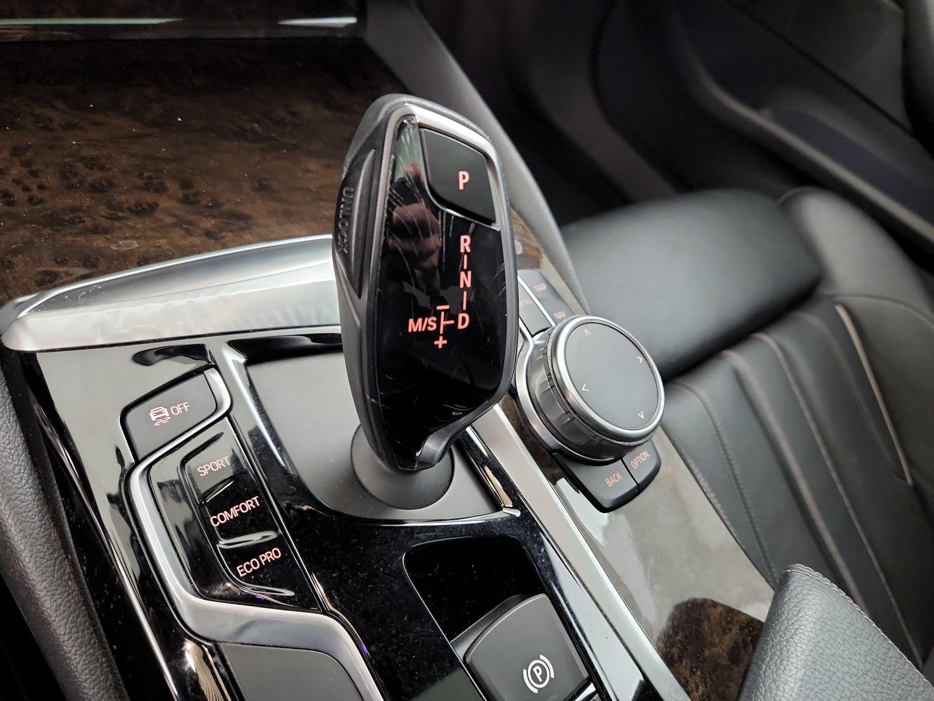 Thumbnail: 2017 BMW 5 Series - 18