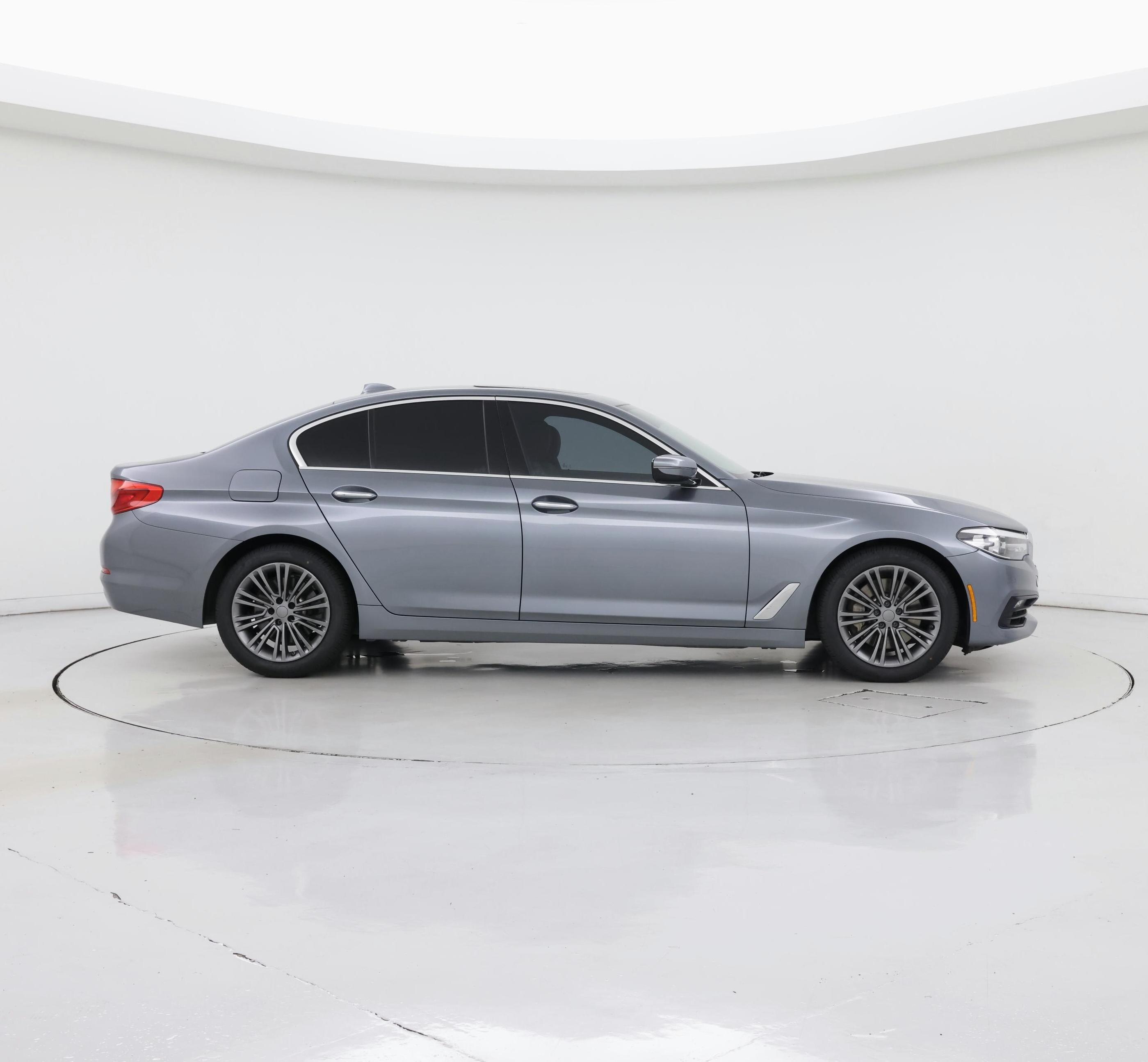 Thumbnail: 2017 BMW 5 Series - 7