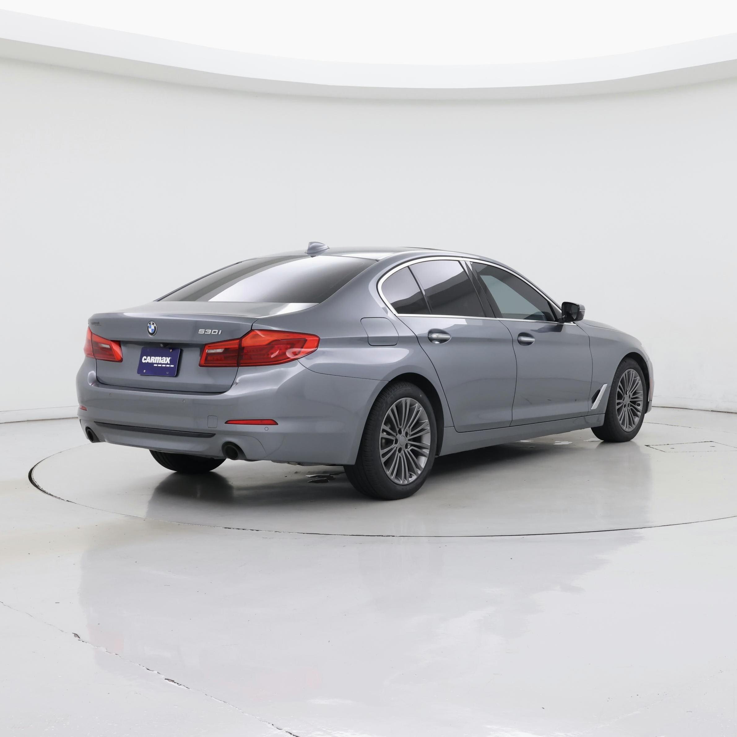 Thumbnail: 2017 BMW 5 Series - 8