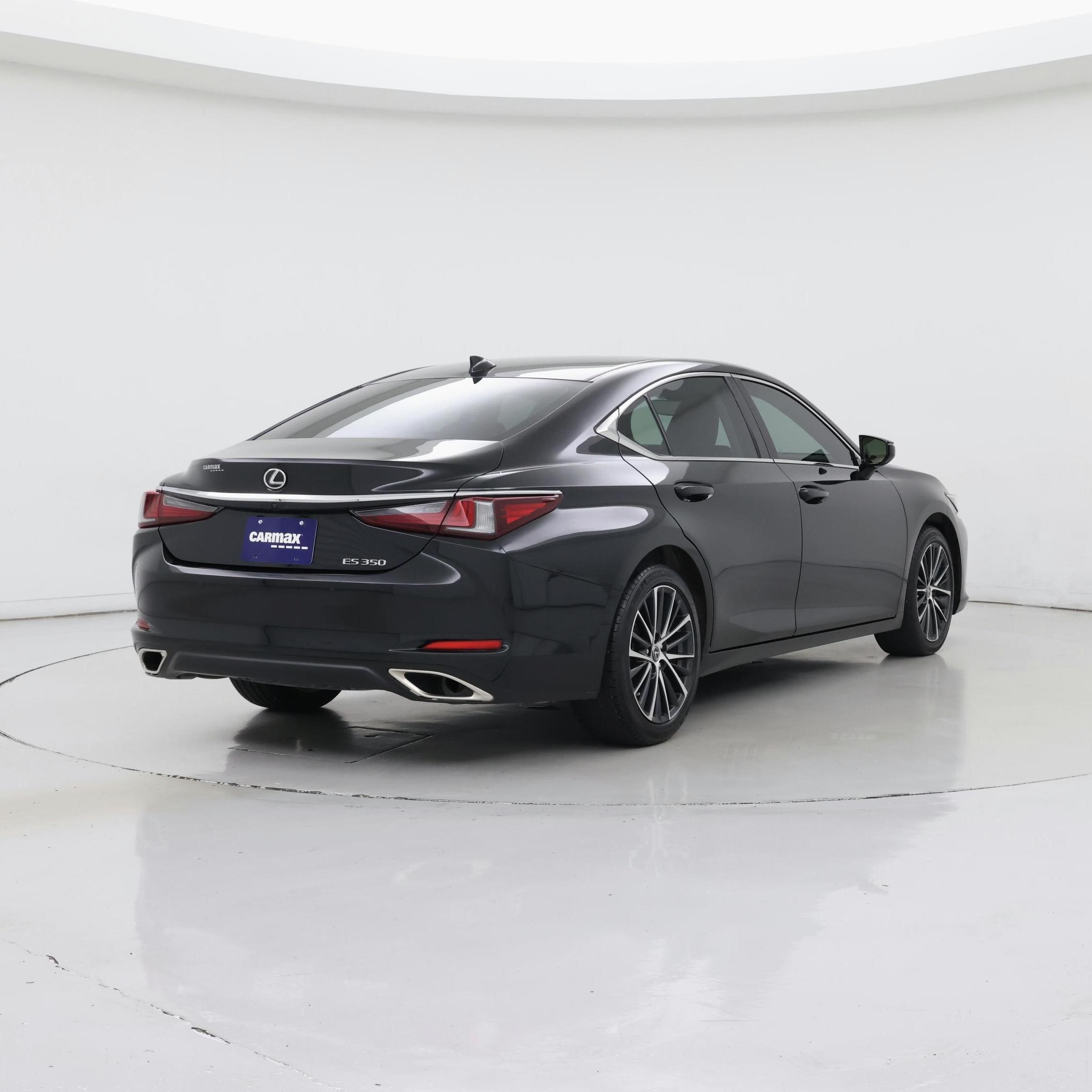 Thumbnail: 2024 Lexus ES - 8