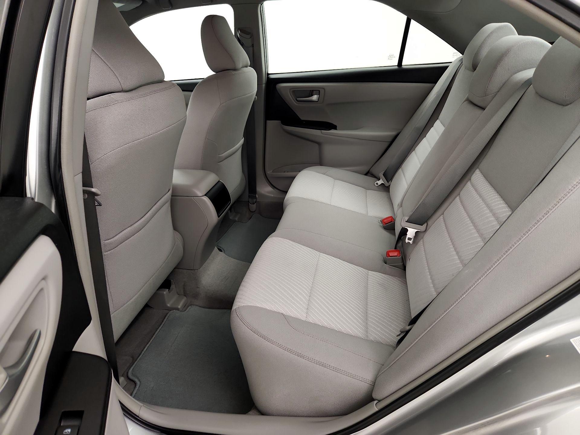 Thumbnail: 2017 Toyota Camry - 19